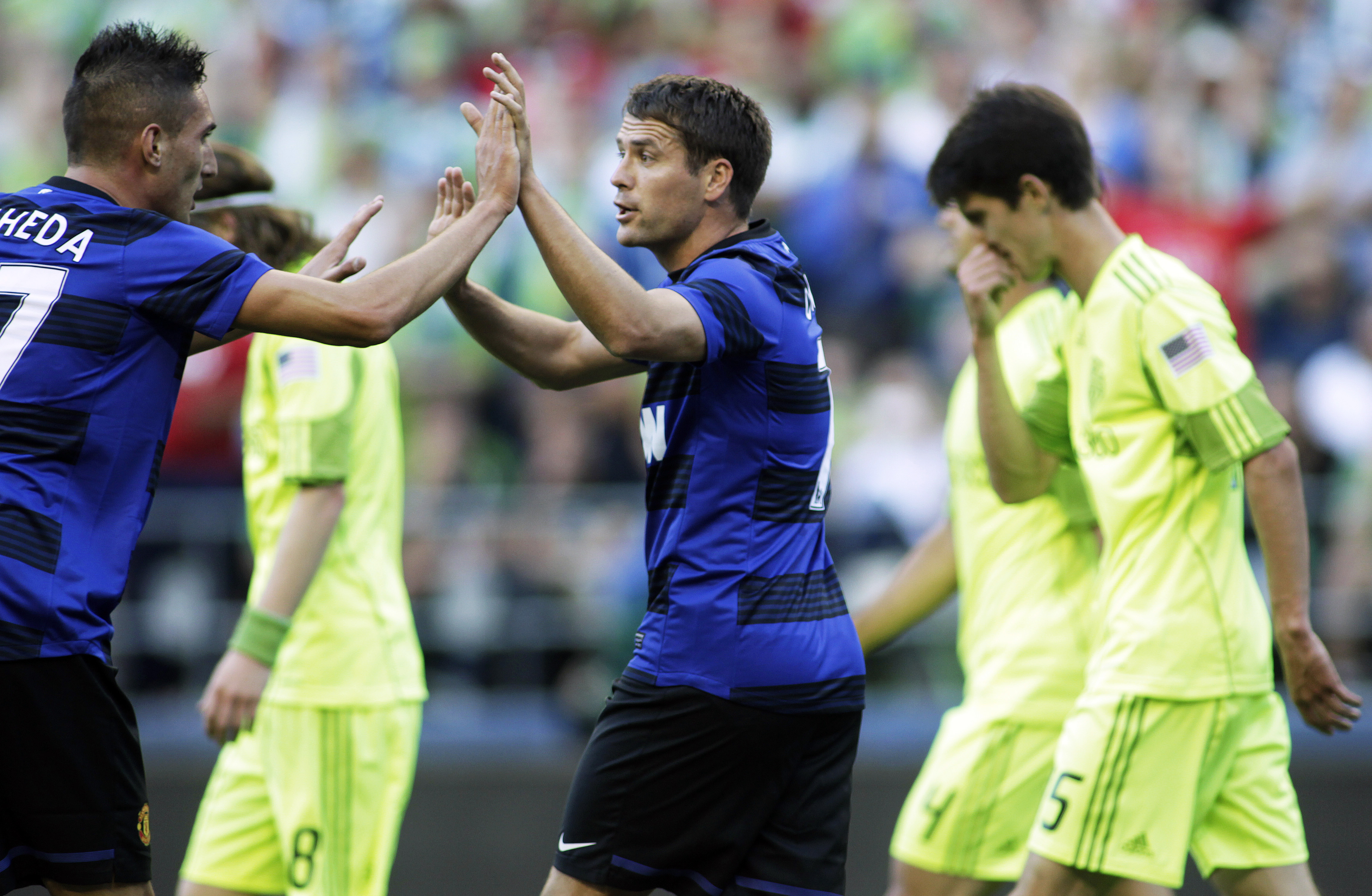 Sounders masacrado por Manchester