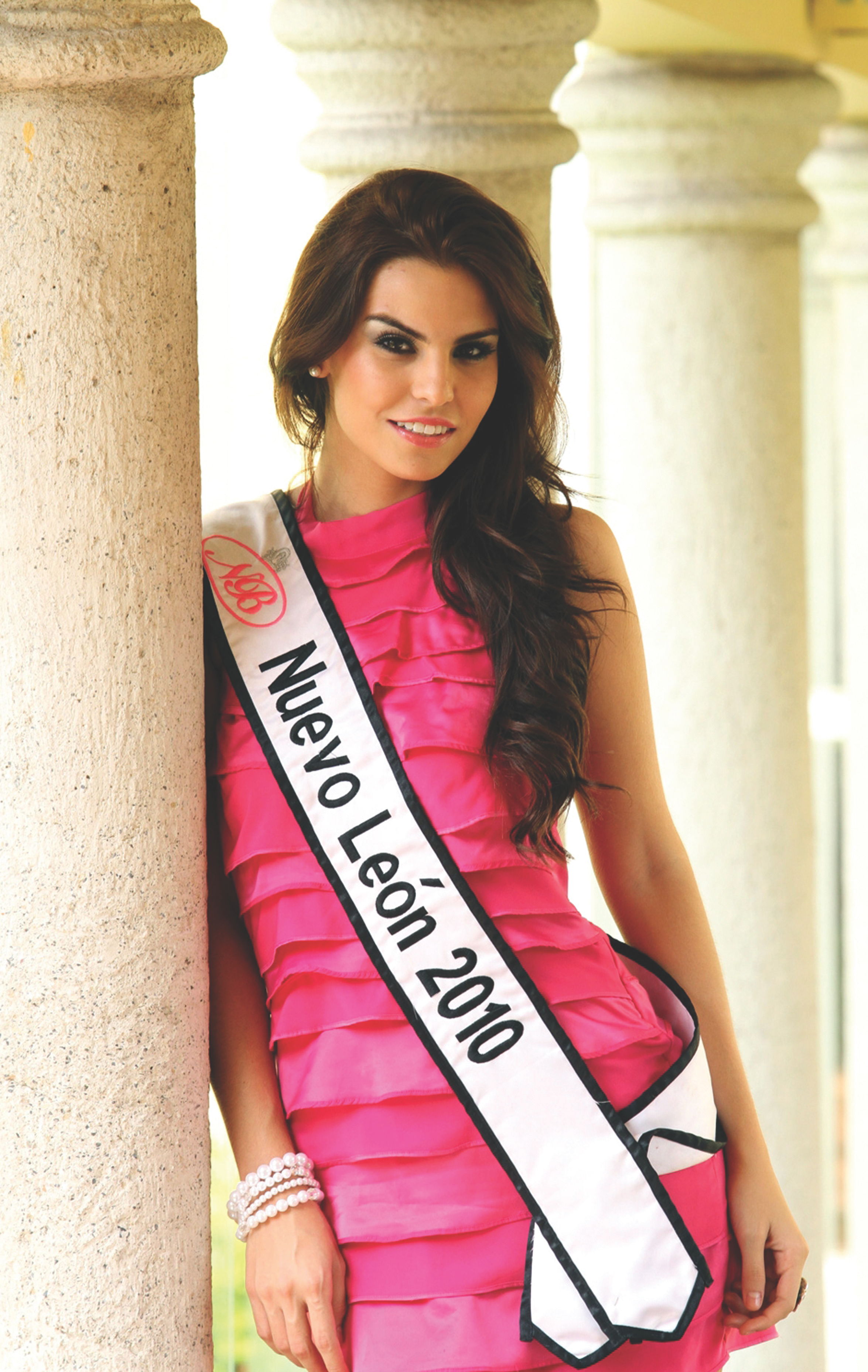 Argumenta Jones  indisciplina de ex Miss