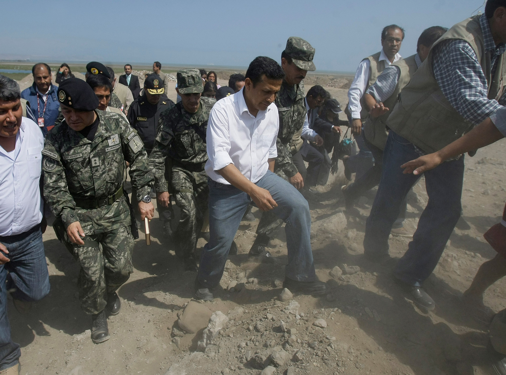Fuerte sismo se registra en Per&uacute;