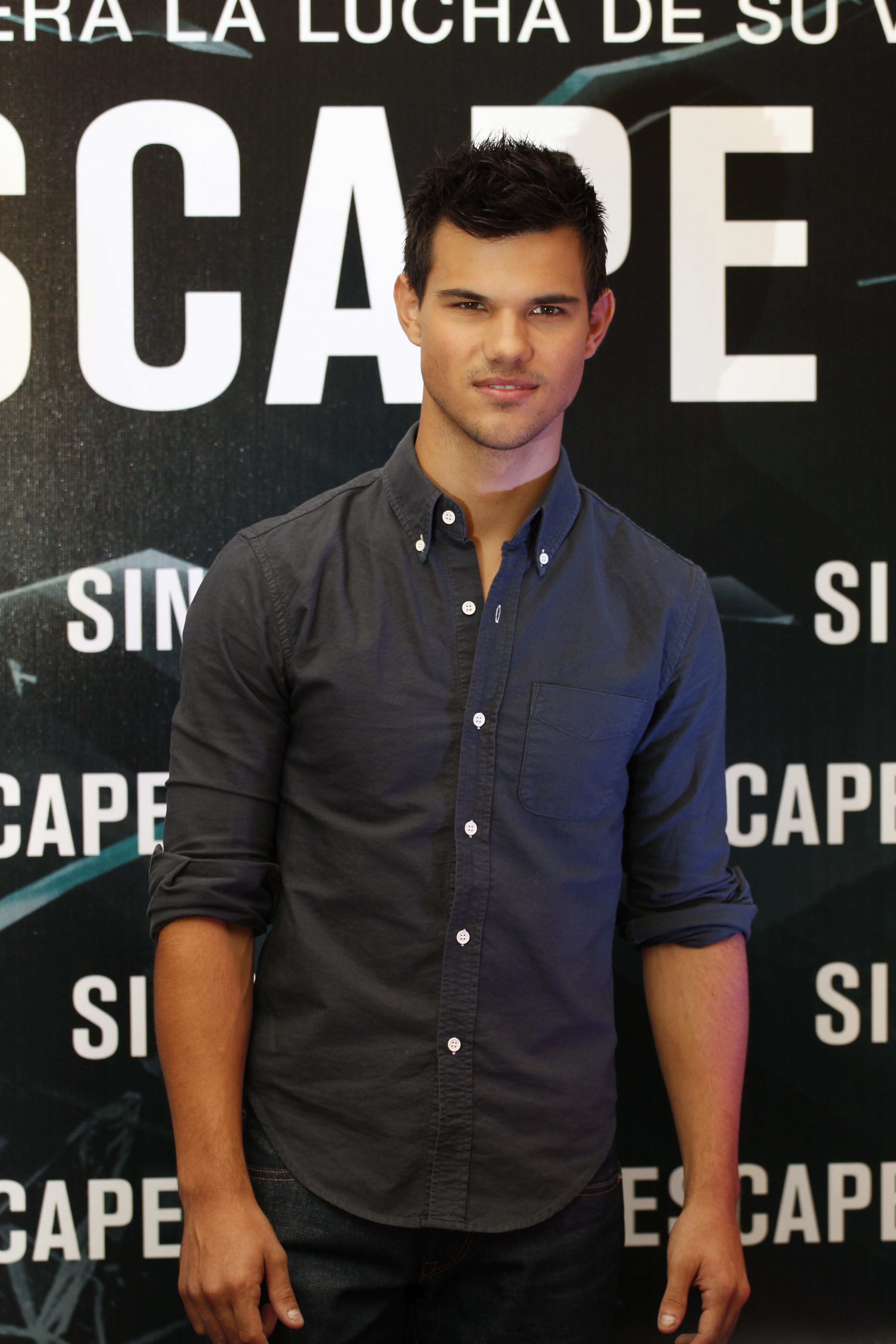 Taylor Lautner, emocional en cinta de acci&oacute;n