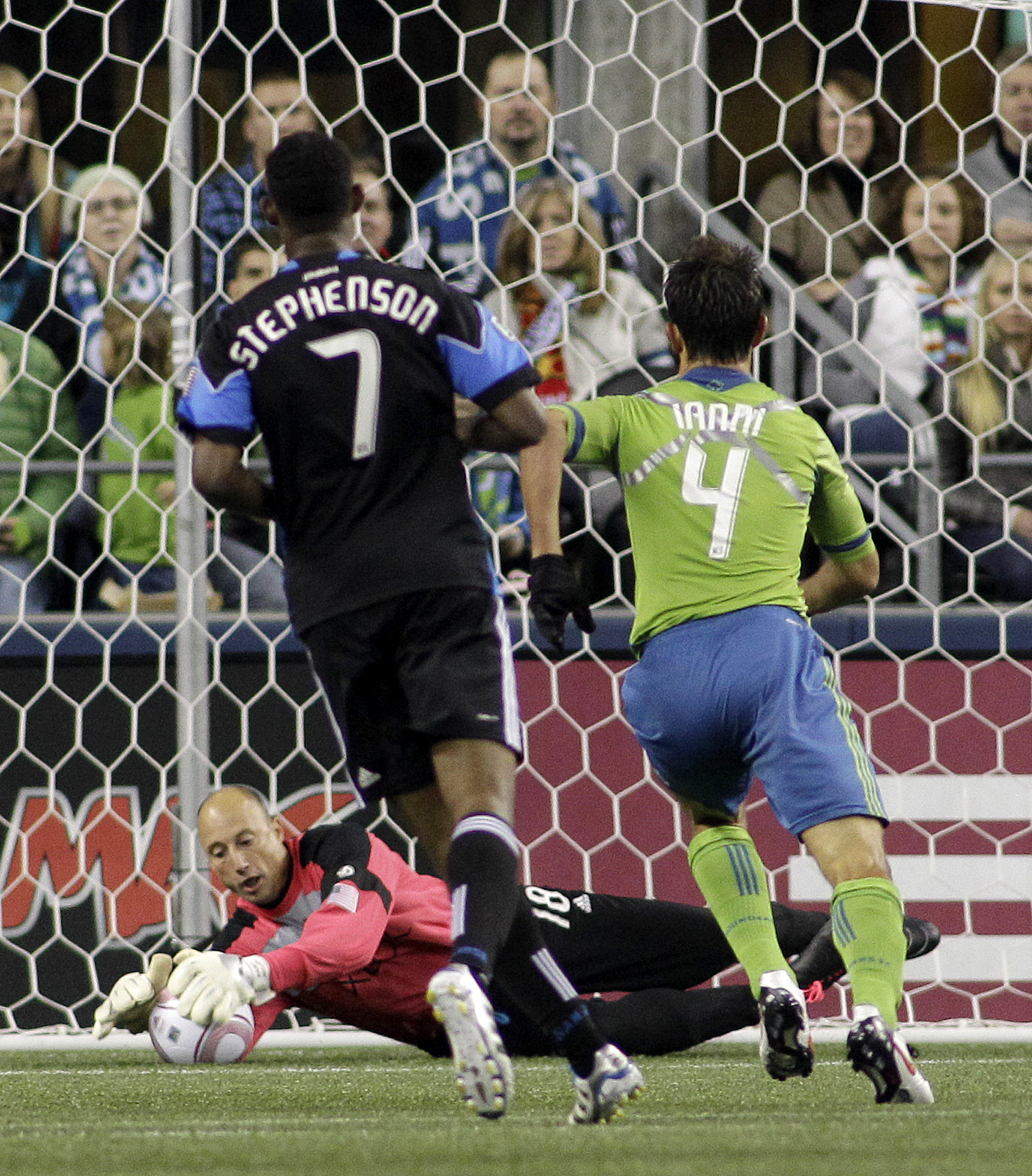 Keller fu&eacute; H&eacute;roe durante su despedida