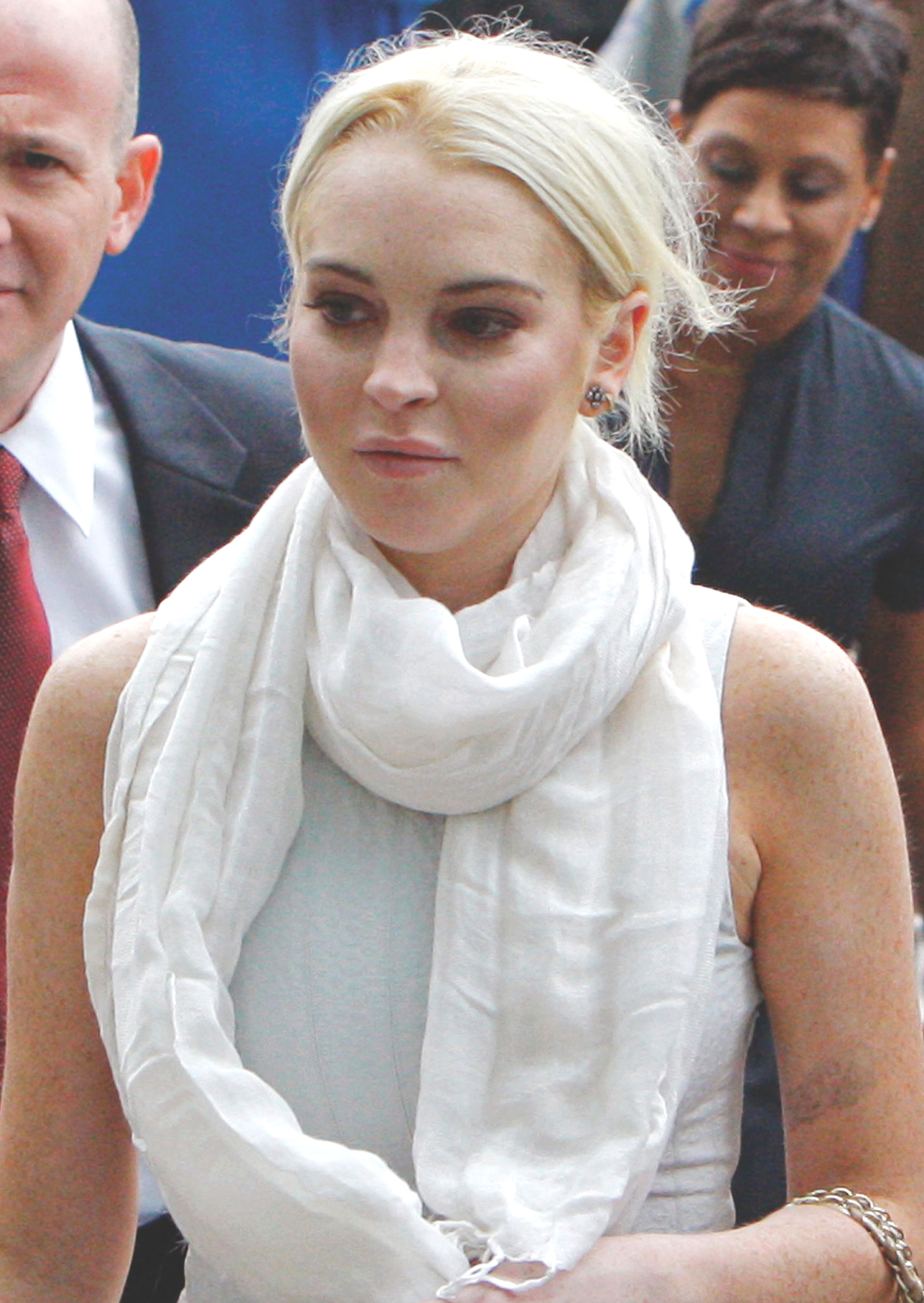 Mandan a Lohan a limpiar morgue de LA