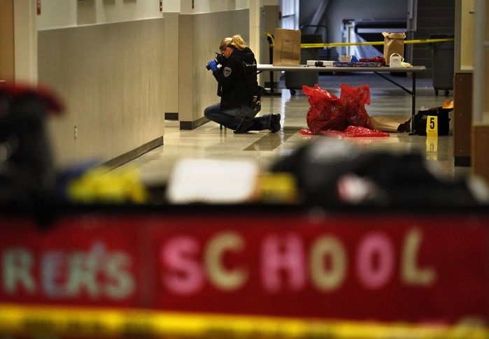 Estudiante en condici&oacute;n cr&iacute;tica despu&eacute;s  de ser apu&ntilde;alada en Snohomish High School