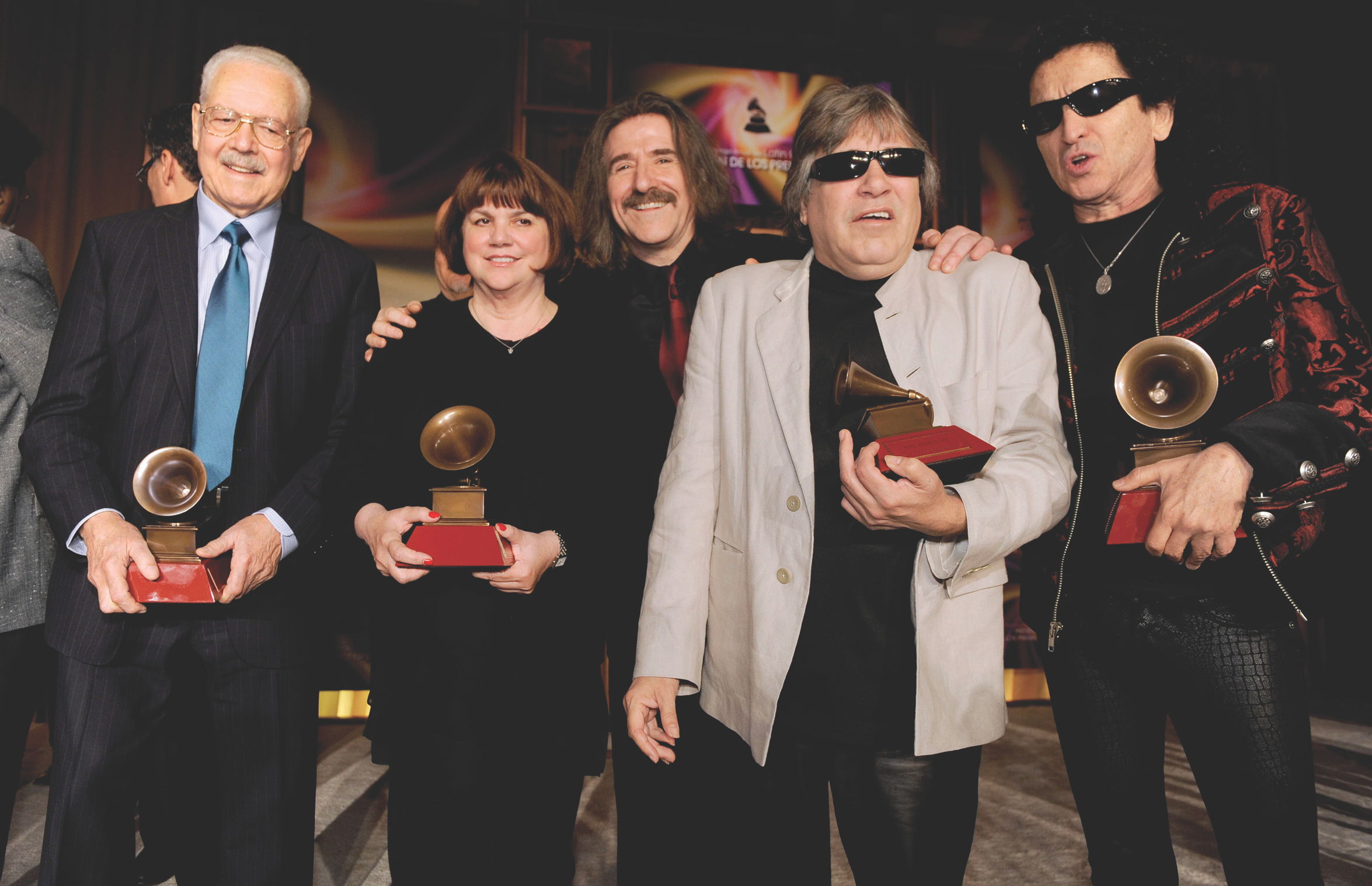 Latin Grammy: Con dejo de tristeza se entregan premios especiales