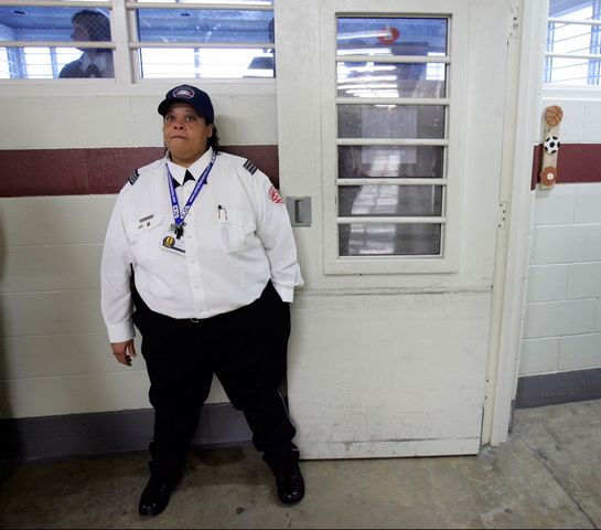 Proponen pol&iacute;ticas migratorias  para reducir d&eacute;ficit