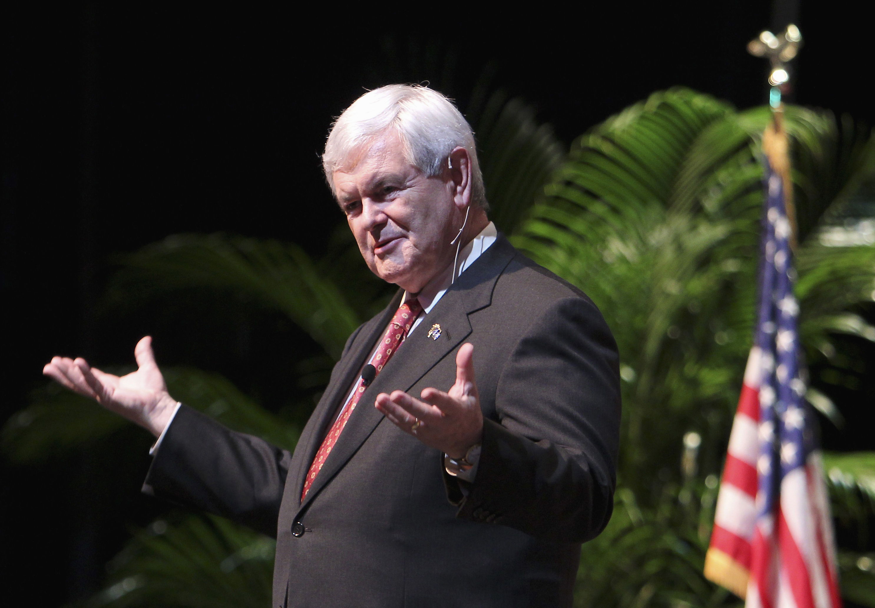 Aspirantes republicanos caminan en cuerda floja sobre inmigraci&oacute;n