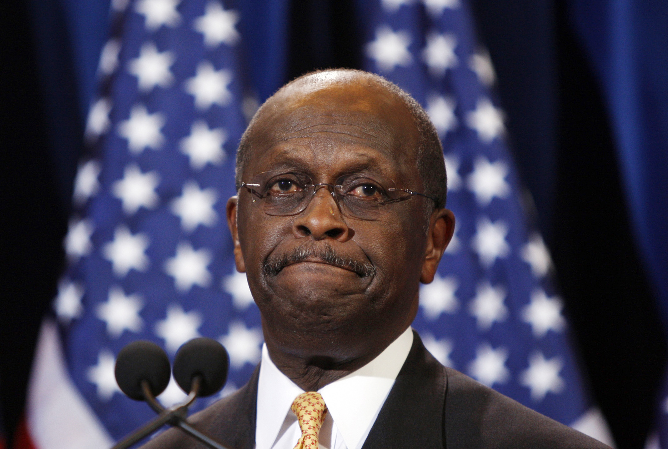 Cain se retira de la lucha por la candidatura presidencial