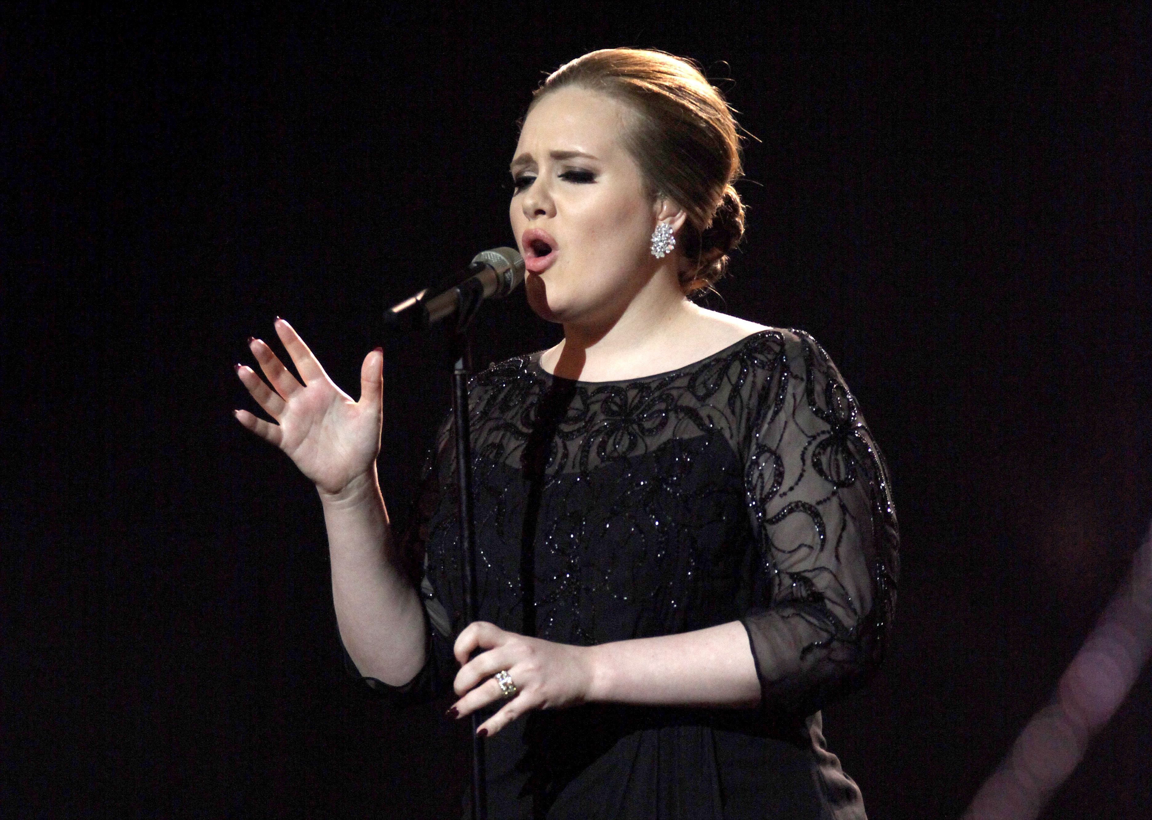 2011: Adele encabeza ventas en iTunes