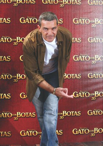 Actuar&aacute; Banderas en serie junto a su amada