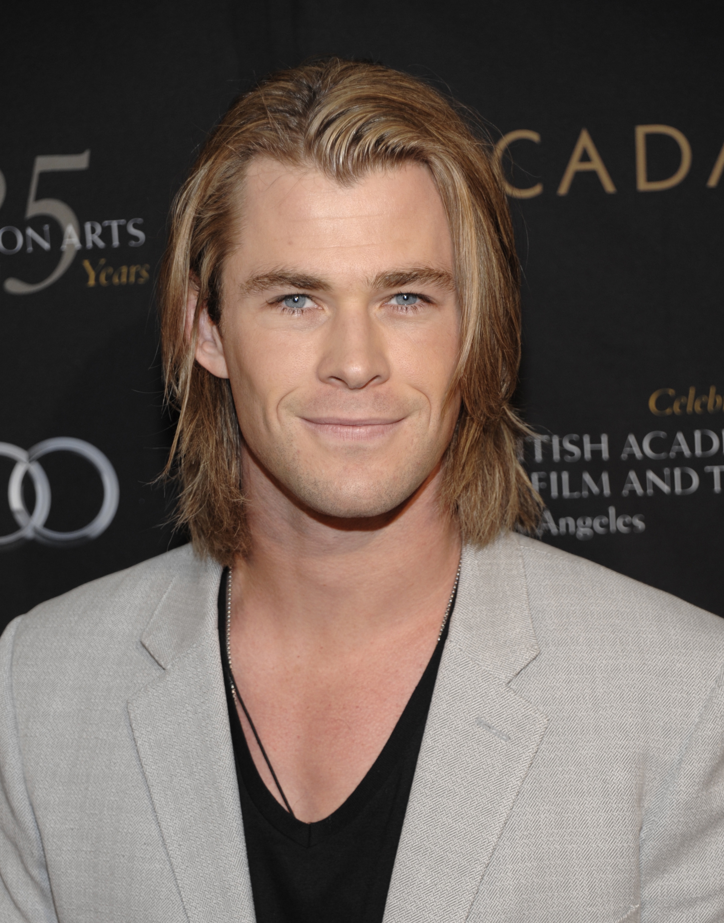 Espera Elsa Pataky a su primer beb&eacute;