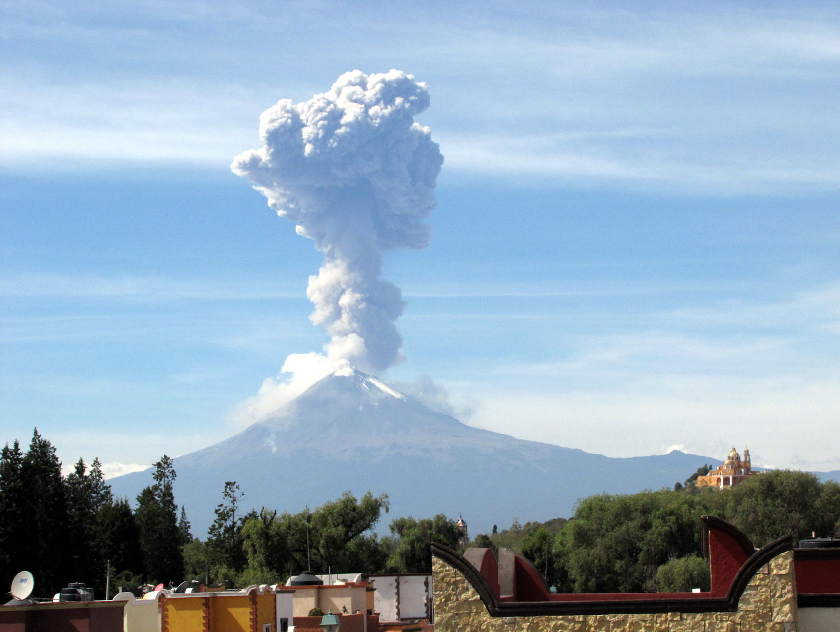 Registra Popocat&eacute;petl explosi&oacute;n leve