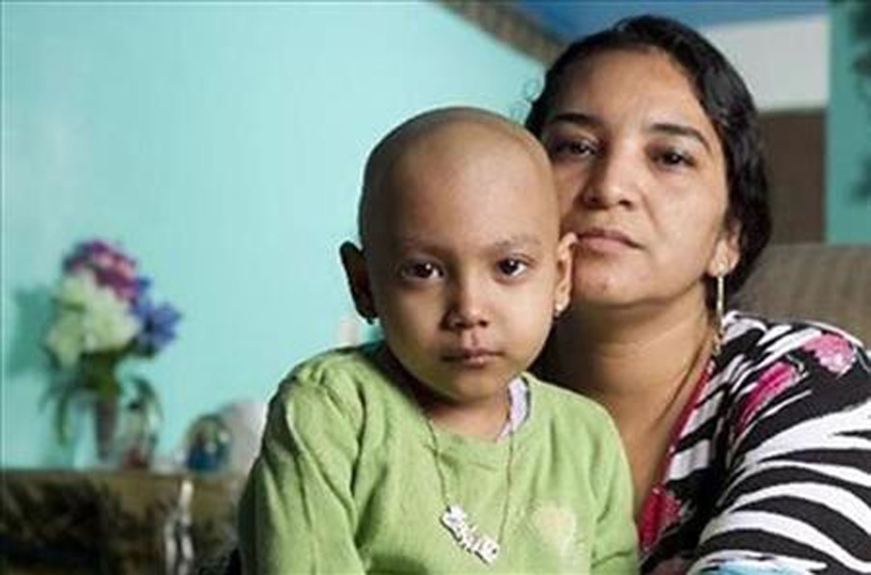 Ni&ntilde;a hispana recibe m&eacute;dula &oacute;sea