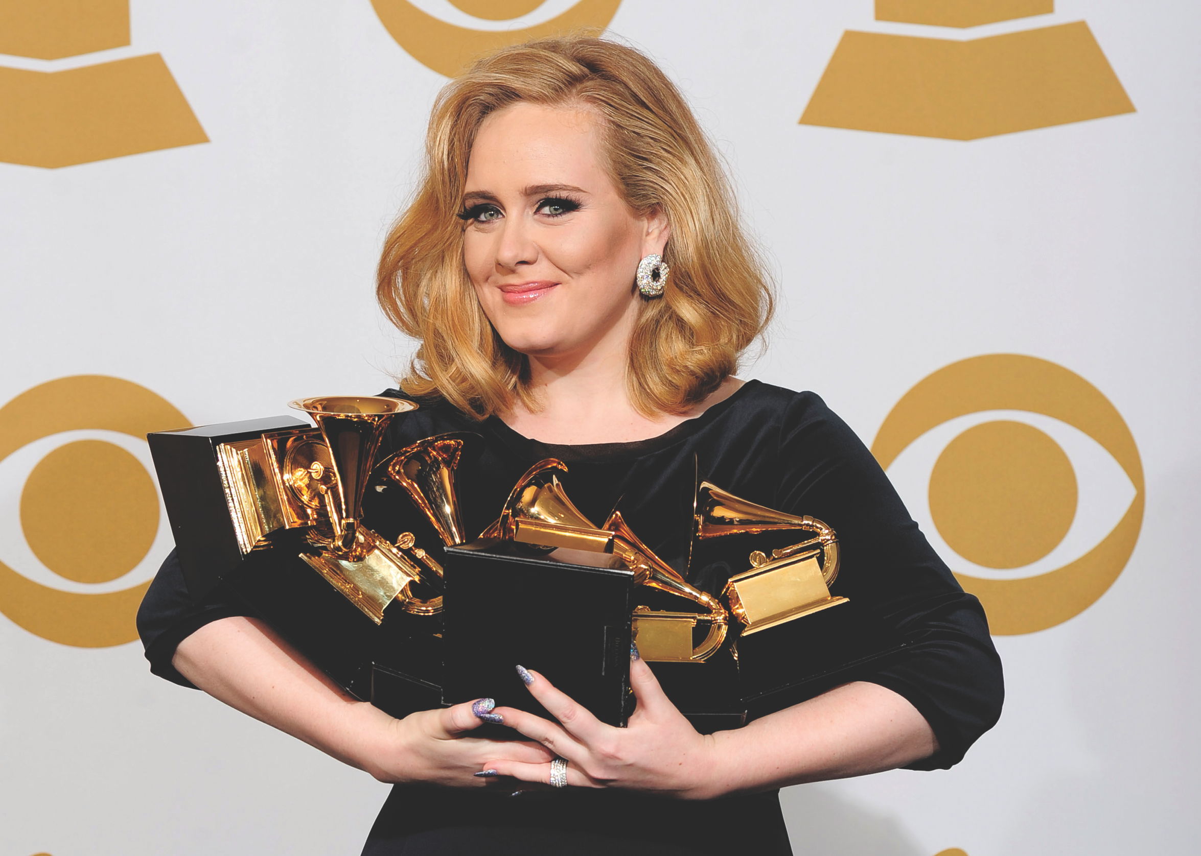 Adele  Desmiente  su retiro