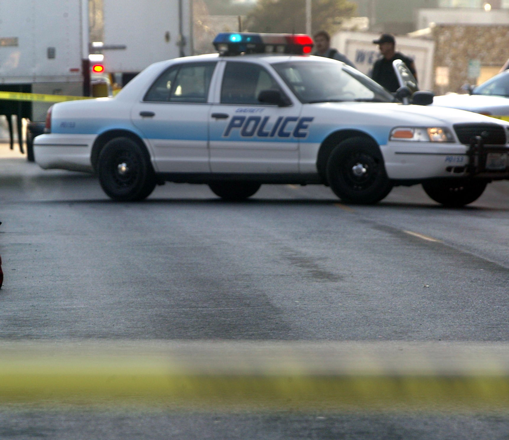 2 arrestados en tiroteo de Restaurante Mexicano