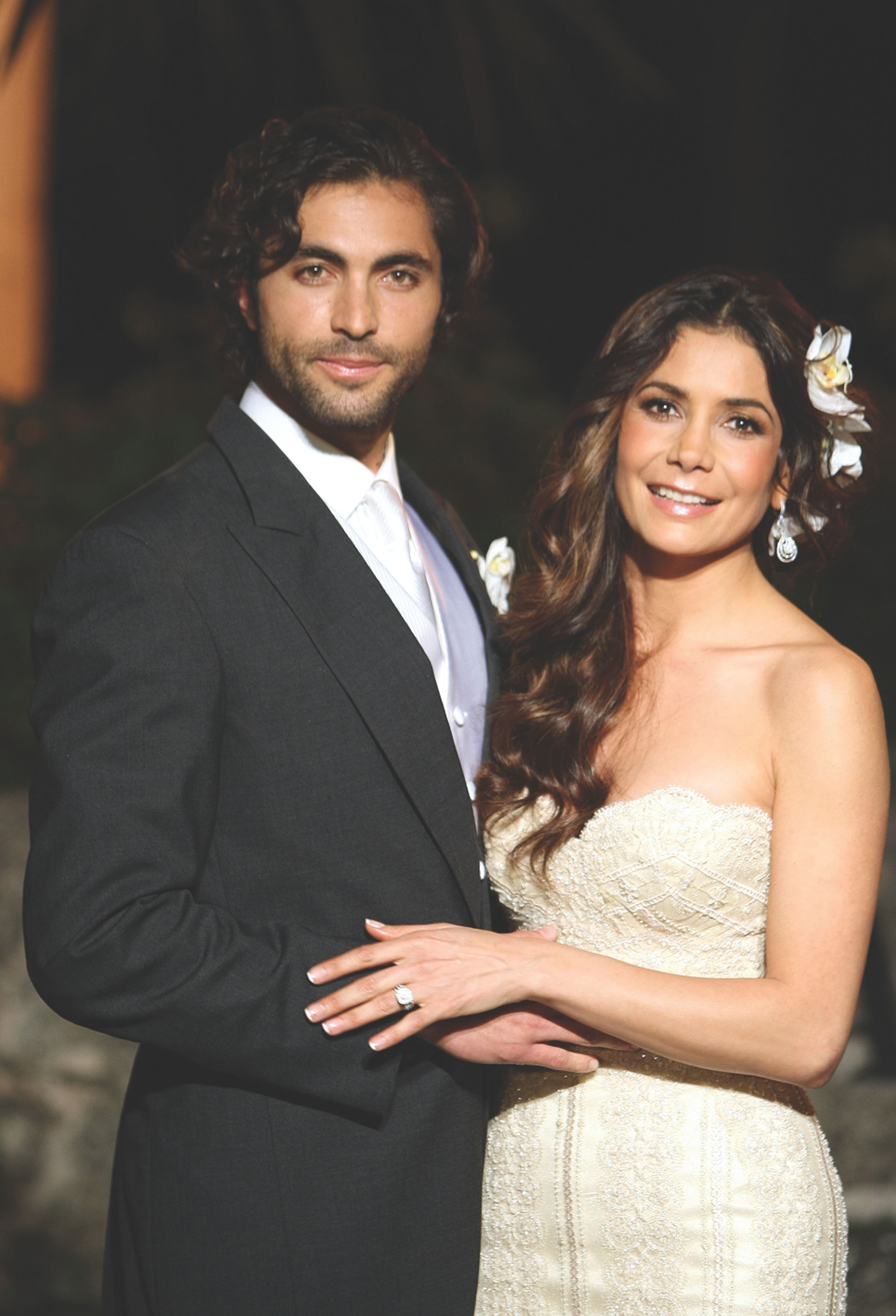 Debuta Paty Manterola como mam&aacute;