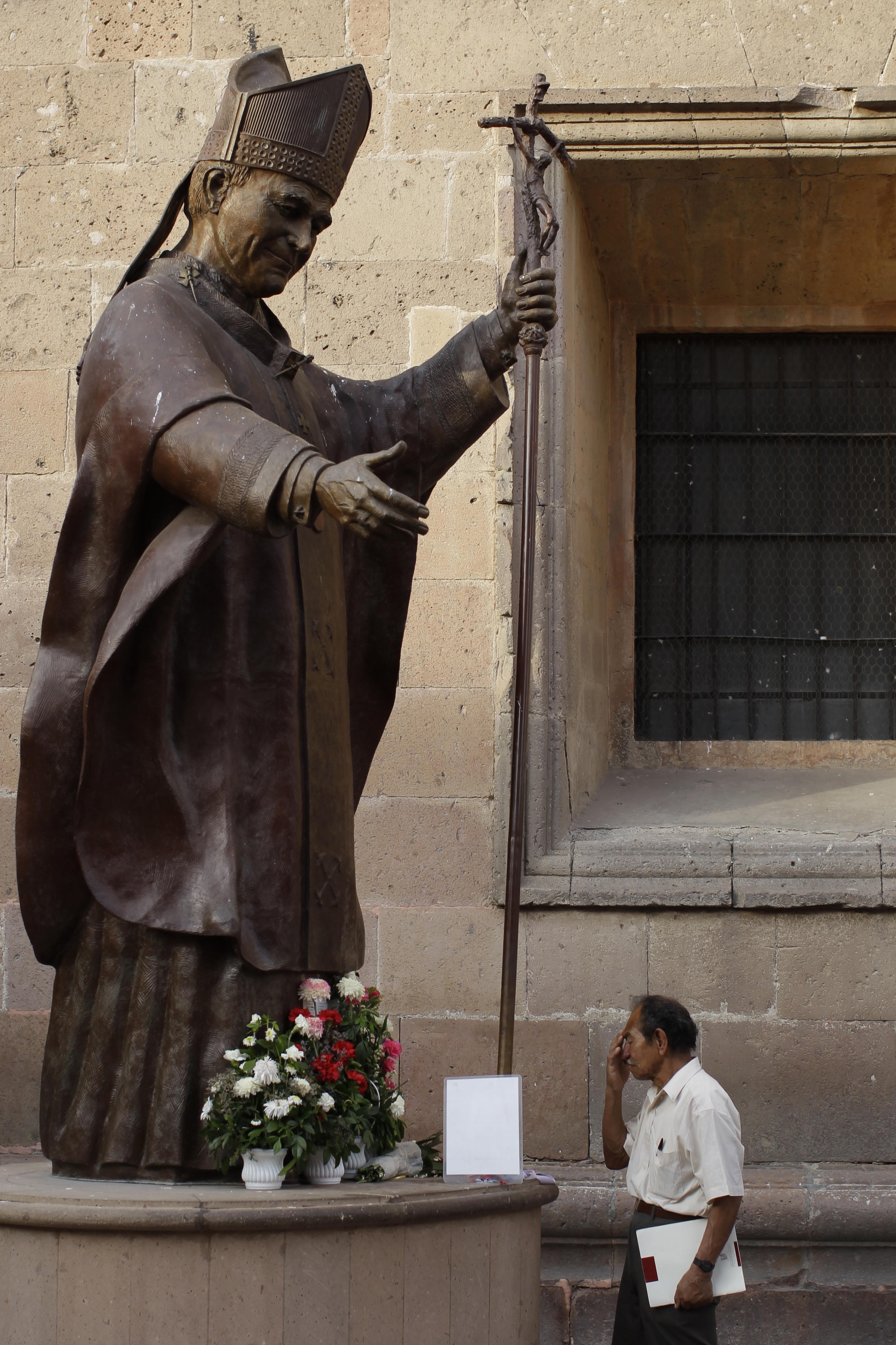 Cartel mexicano dice que no provocar&aacute; violencia en visita de Papa