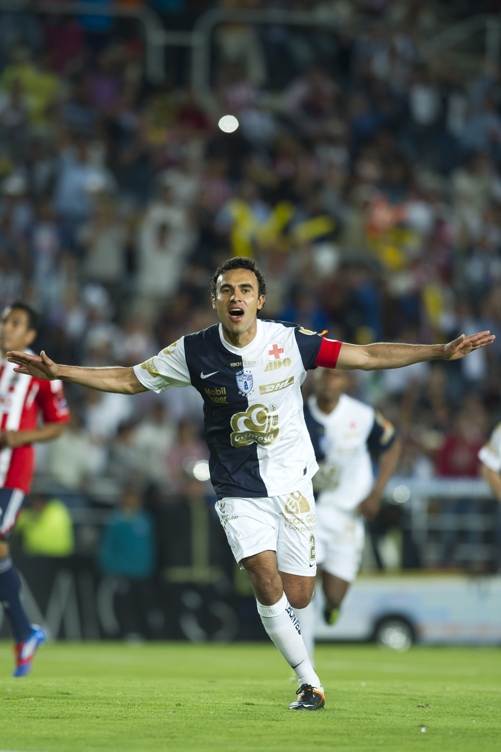 Cruz Azul fuera, Pachuca a la liguilla