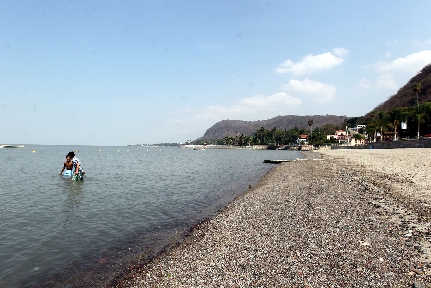 Pierde Chapala 3 cent&iacute;metros