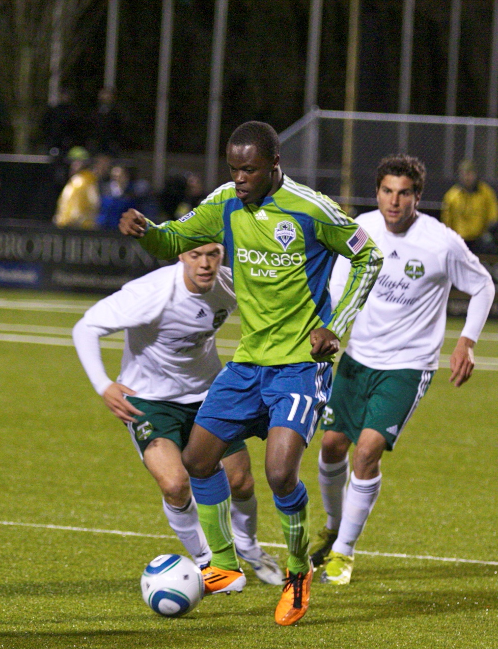 Zakuani jug&oacute; con las reservas