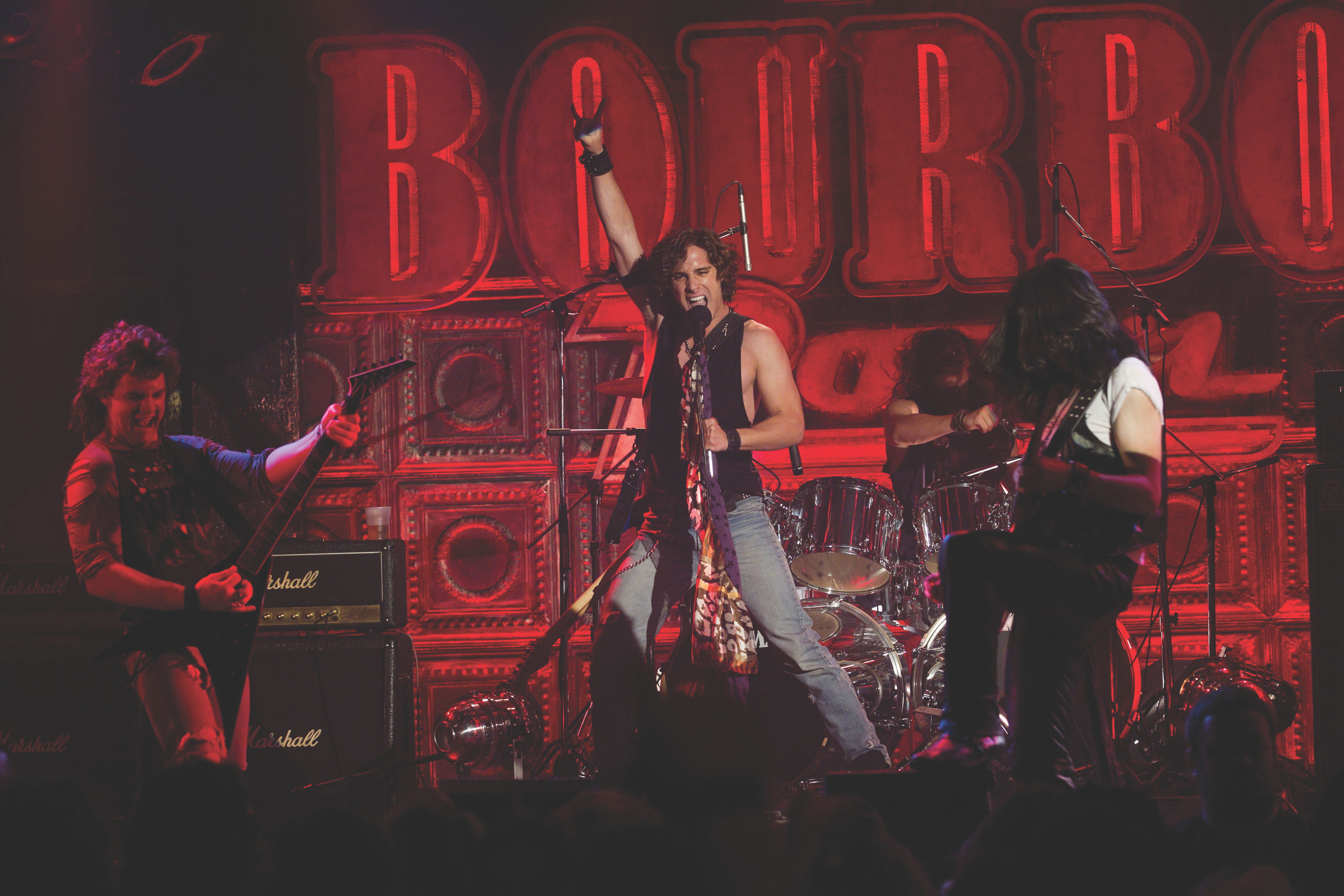 Mexicano Boneta debuta en  el cine con Cruise y Zeta-Jones