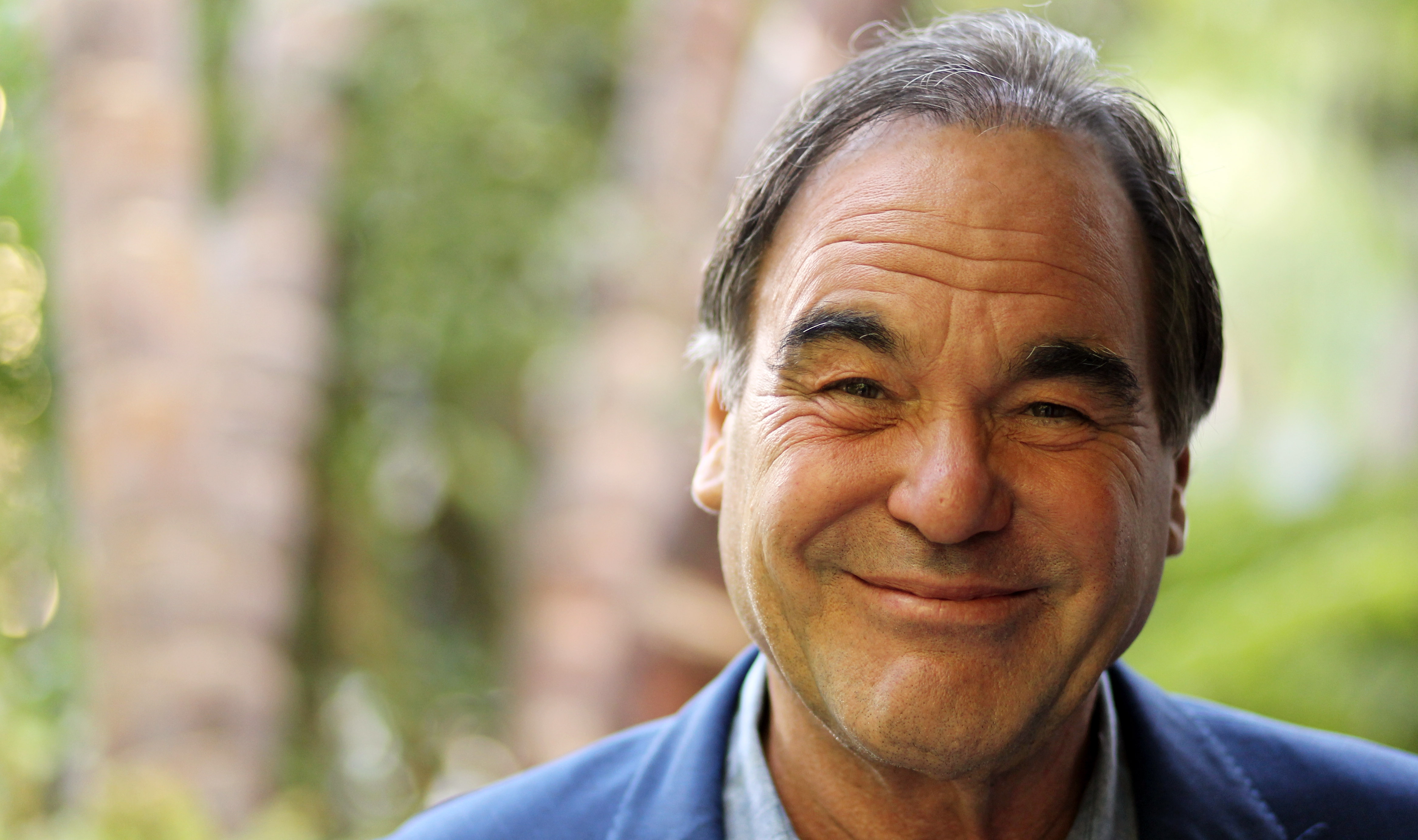 Stone y Hayek consideran viable legalizaci&oacute;n de la marihuana