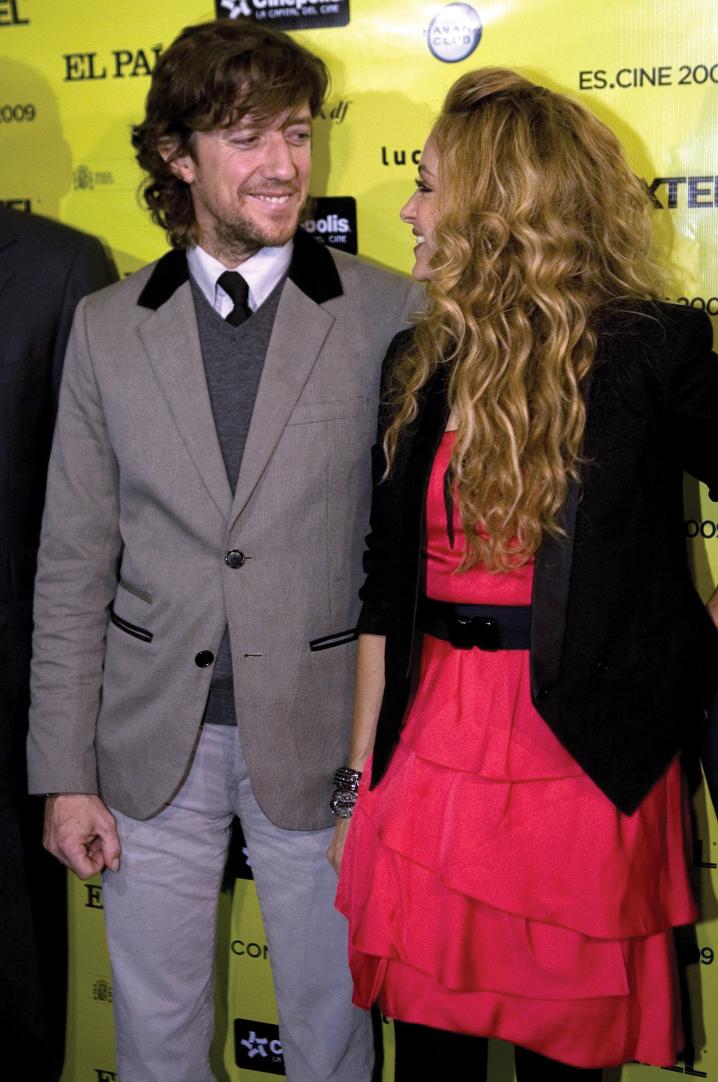 El ex de Paulina Rubio se queda sin abogada