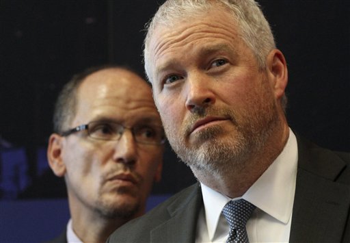 Oficiales Federales y la polic&iacute;a llegan a un acuerdo