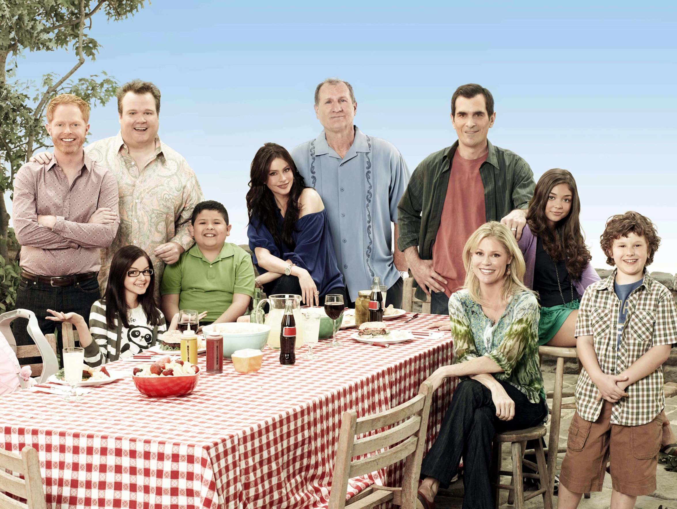 Triplican ni&ntilde;os de Modern Family su salario