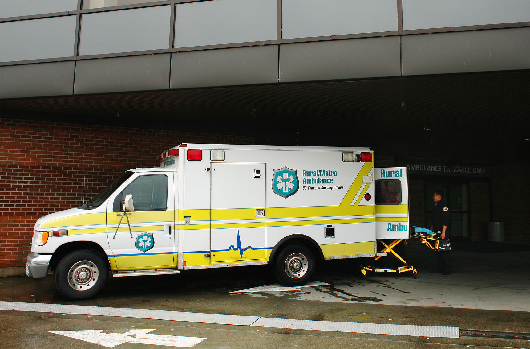 2 hombres fueron atropellados por un  autom&oacute;vil en Snohomish