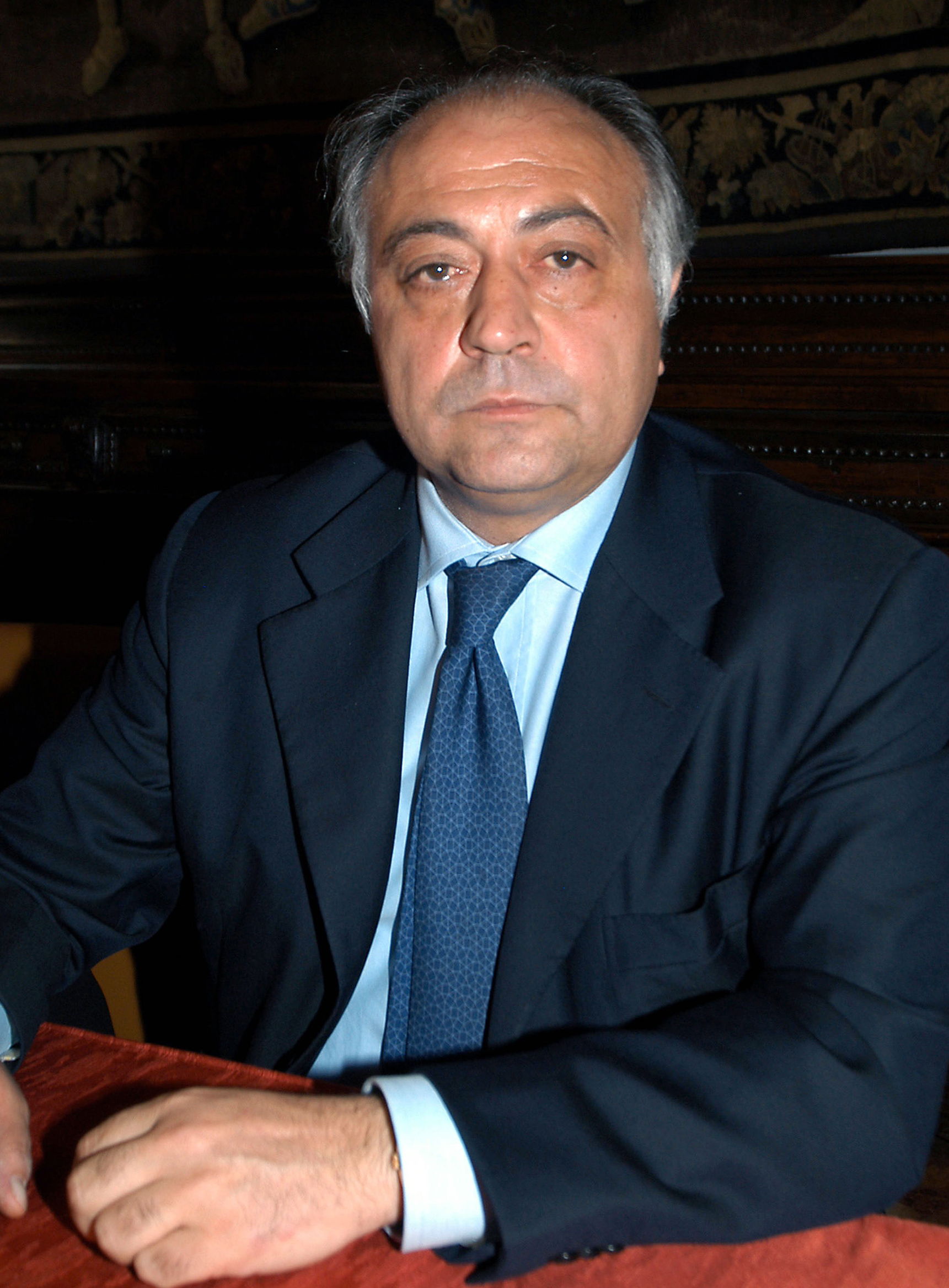 Político de Milán acusado de acuerdo con la mafia