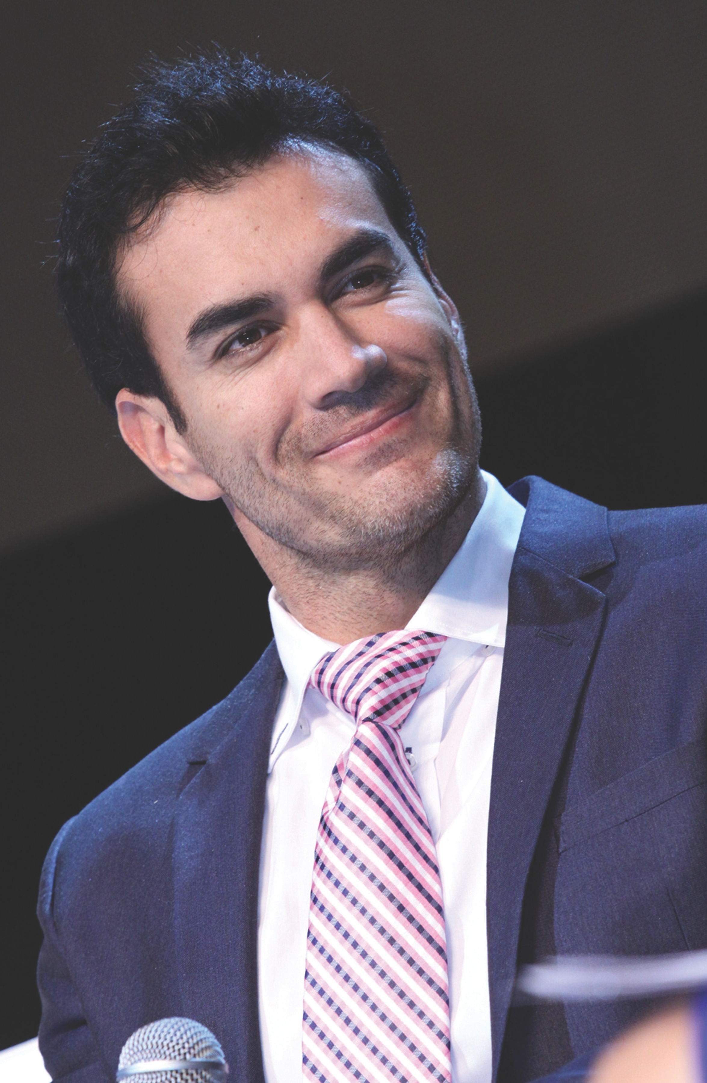 Galanes cantantes; cantan... &iquest;o encantan?