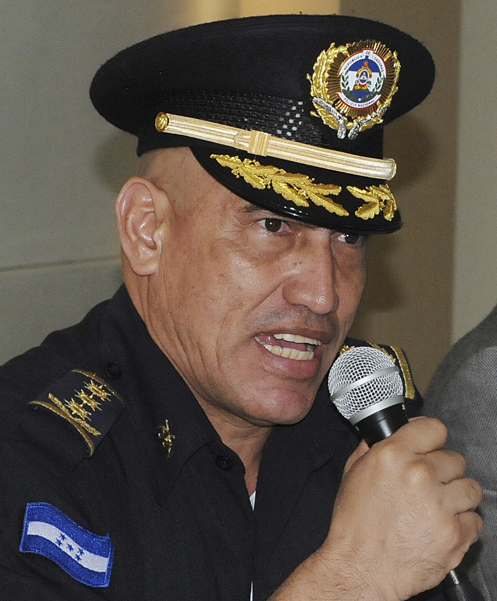 Honduras: Se entrega agente acusado de asesinato