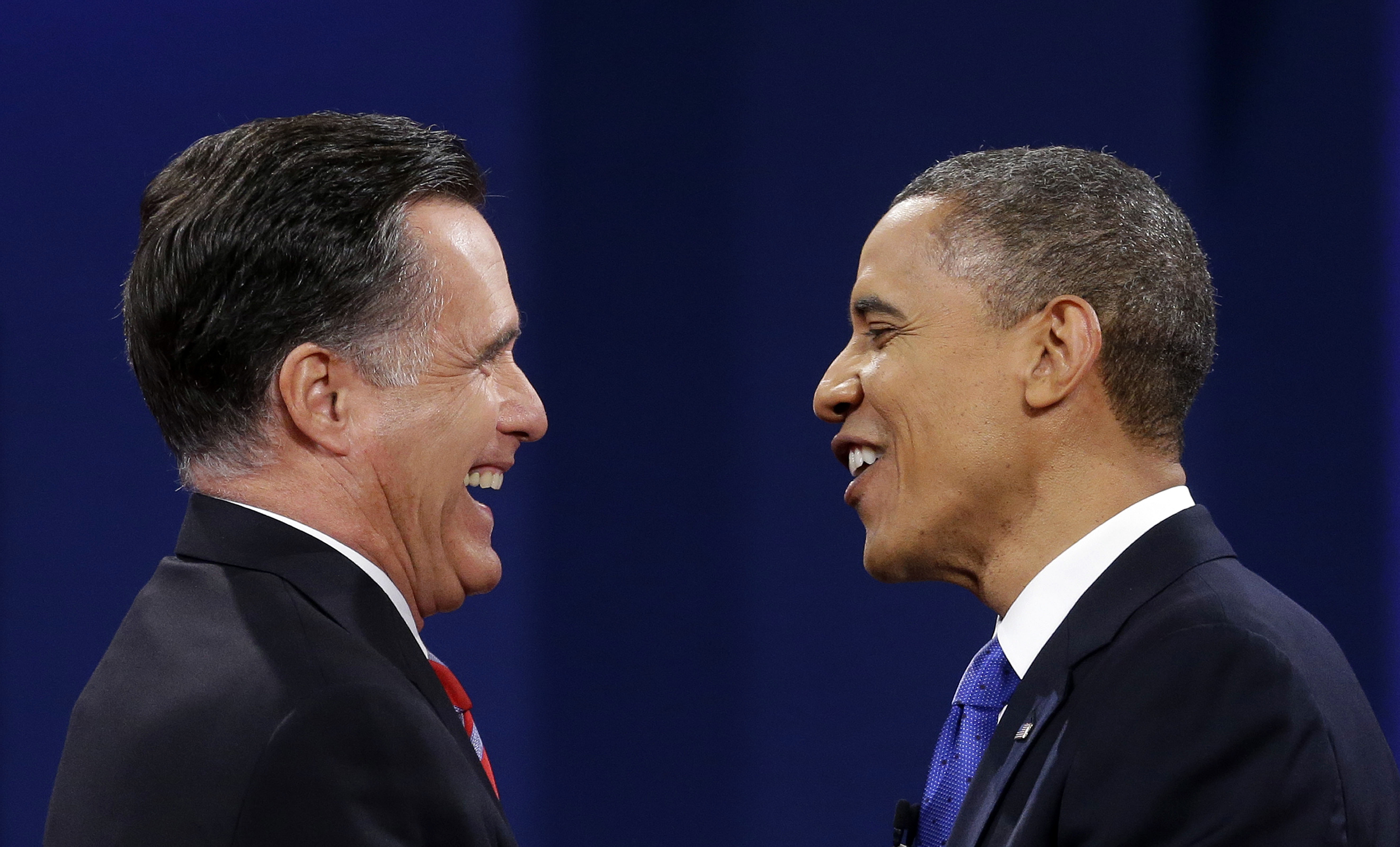 Obama y Romney no descansan