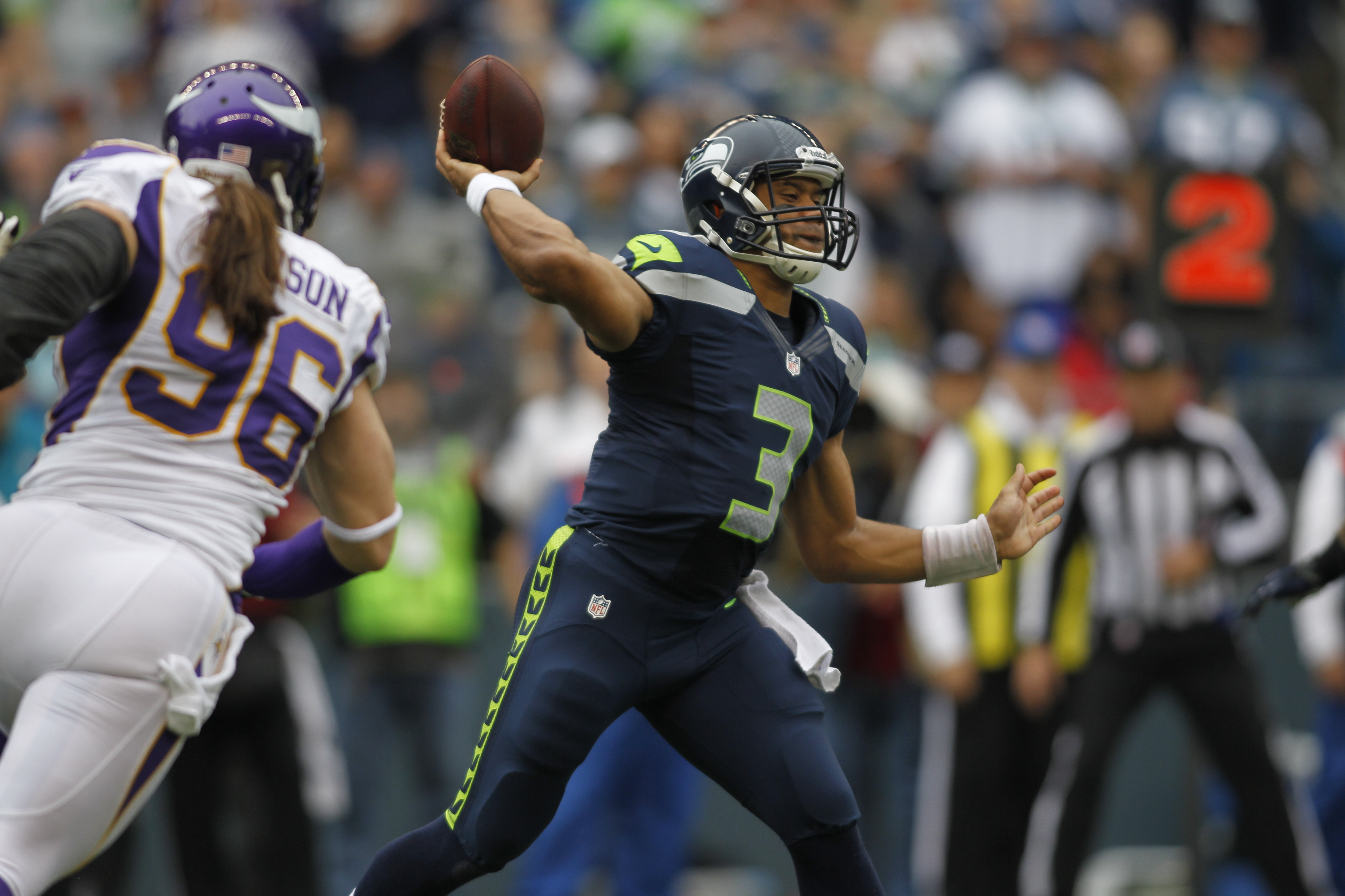 Seahawks ganan de local, Huskies de visita