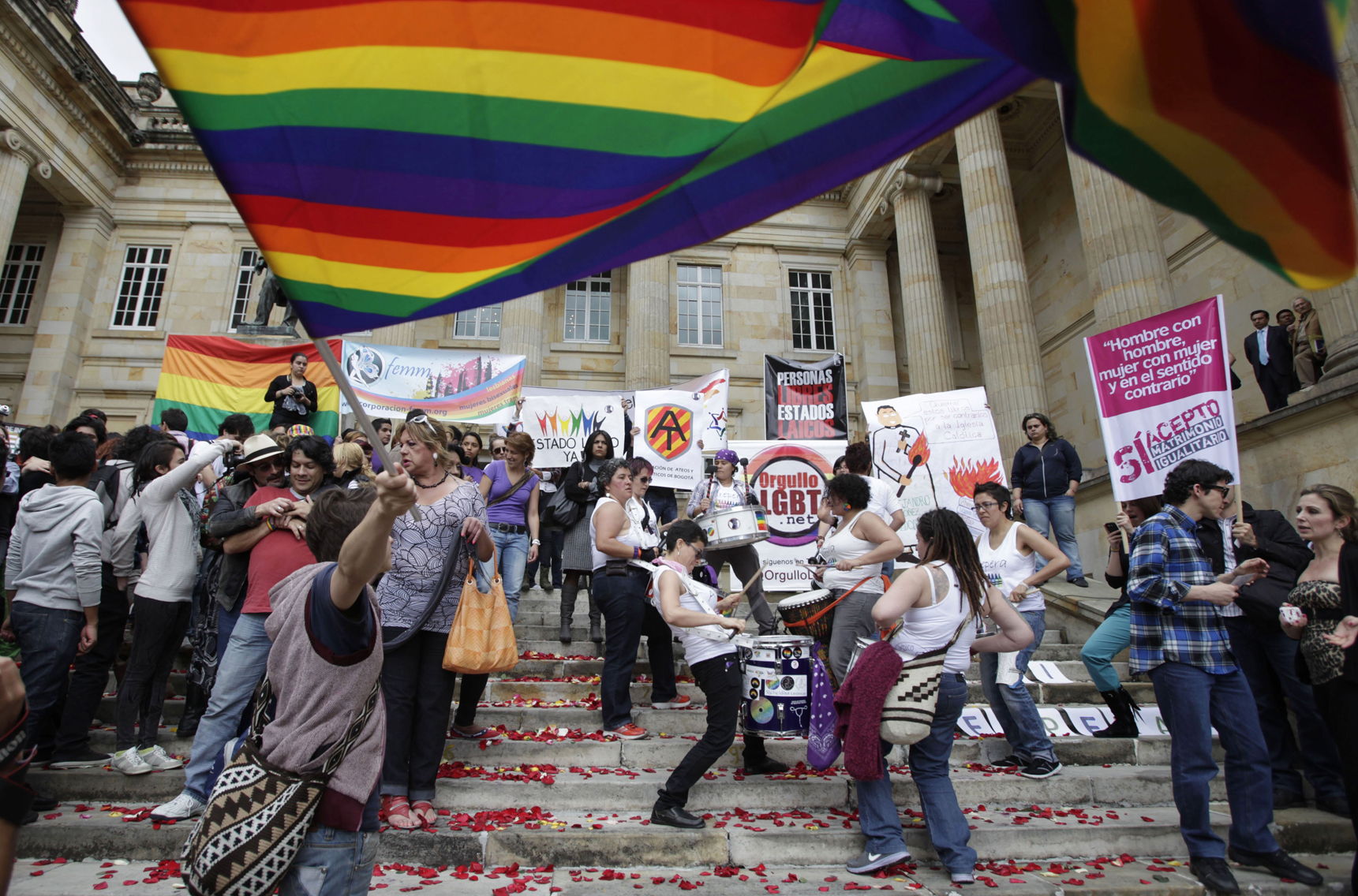 Colombia: avanza proyecto de matrimonio gay