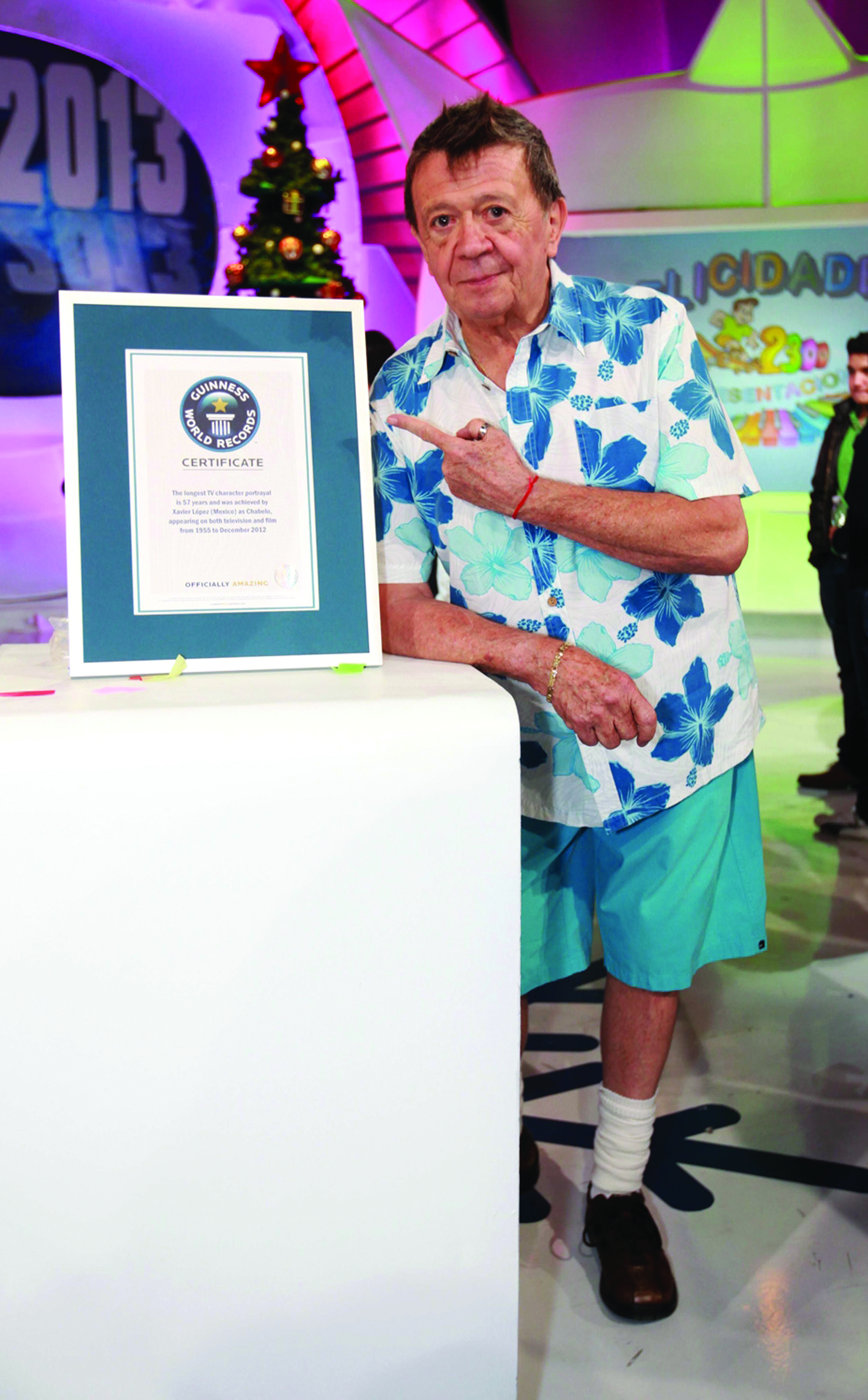 Recibe Chabelo doble r&eacute;cord Guinness