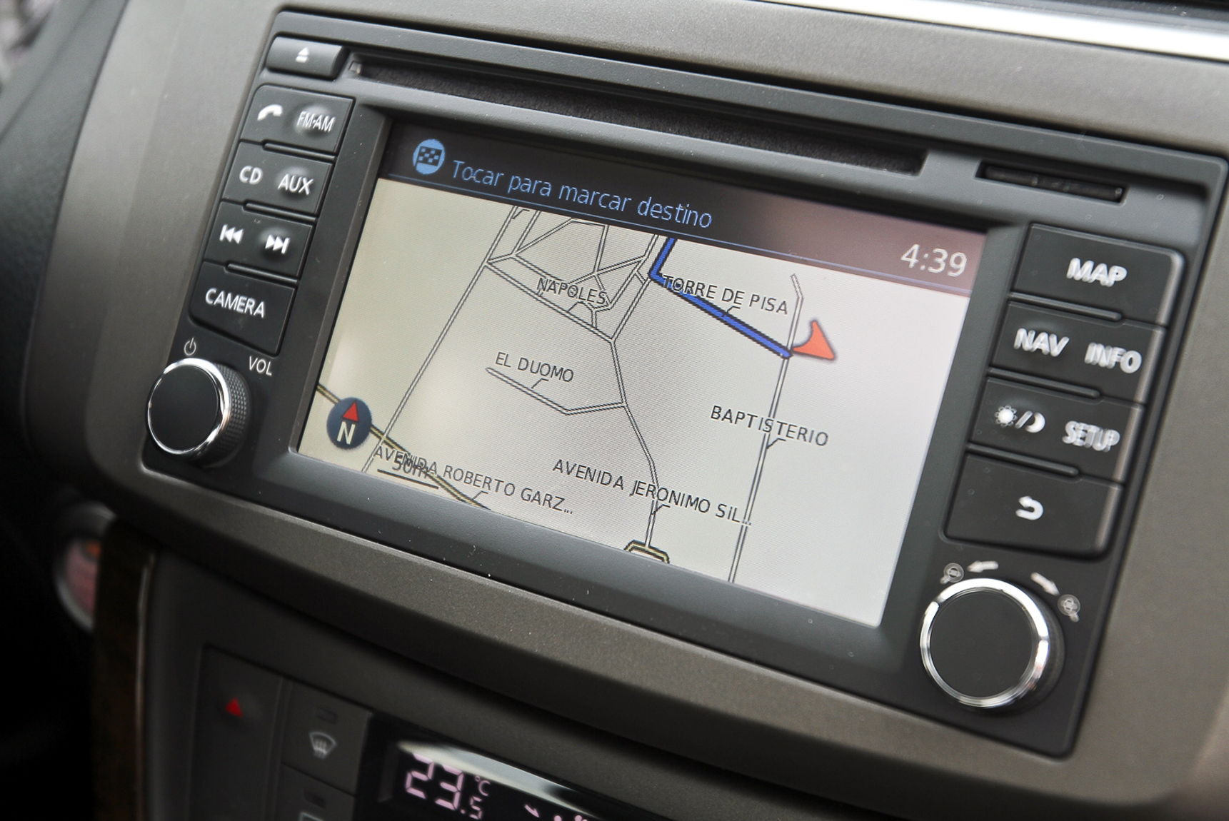 El sed&aacute;n l&oacute;gico de Nissan