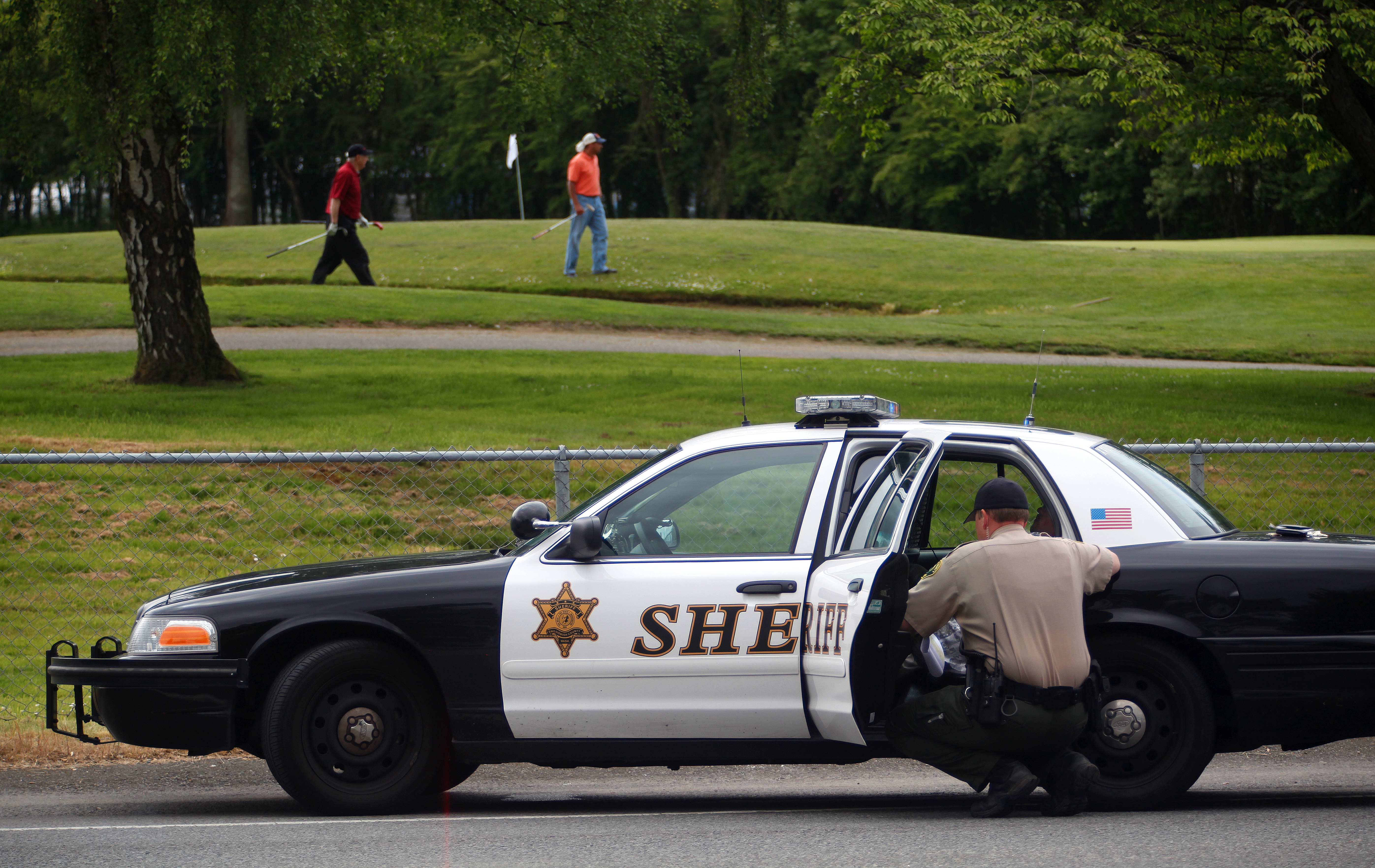 Polic&iacute;as patrullaran escuelas del Condado de Snohomish