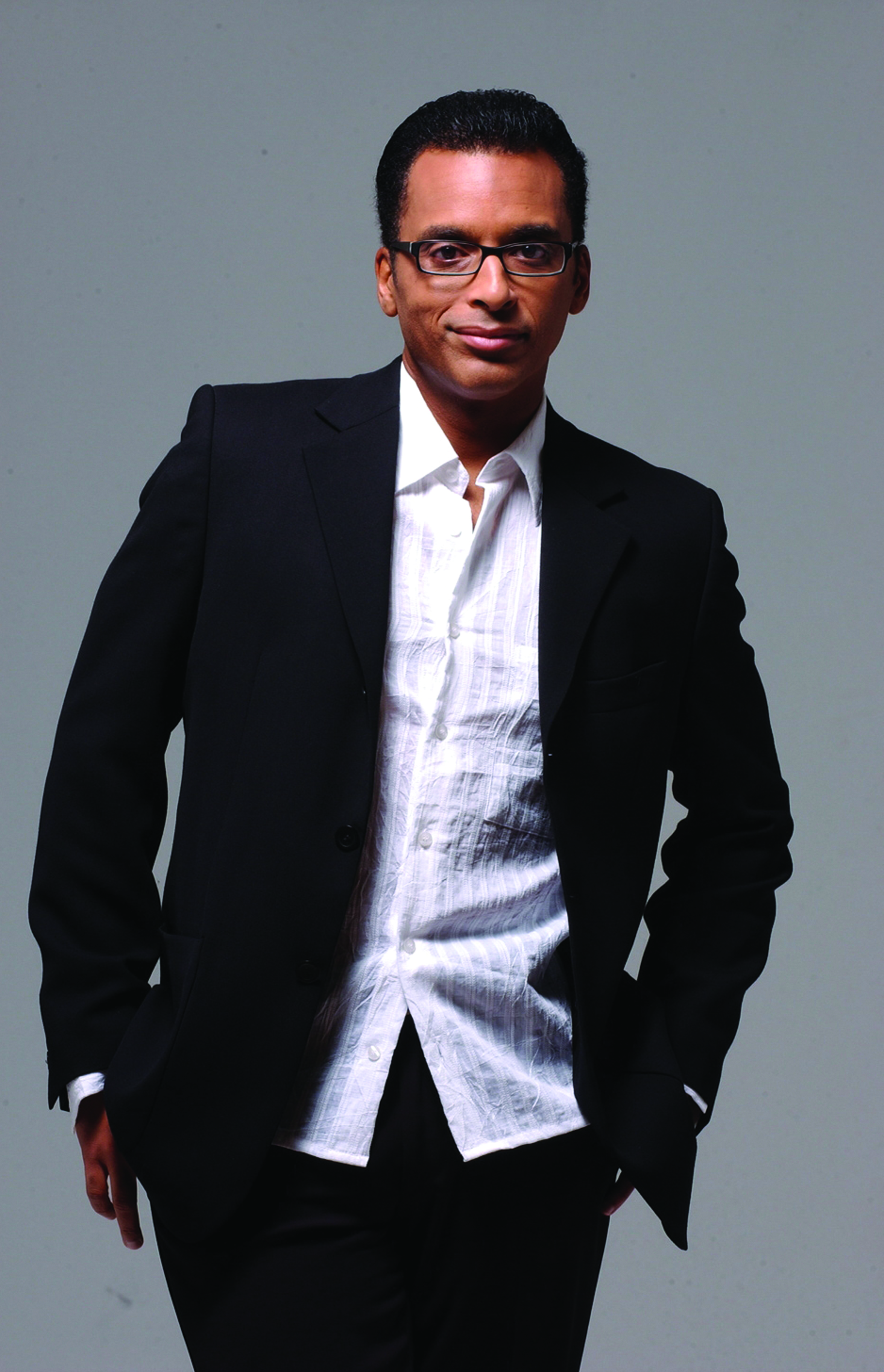 Jon Secada celebra 20 a&ntilde;os de trayectoria