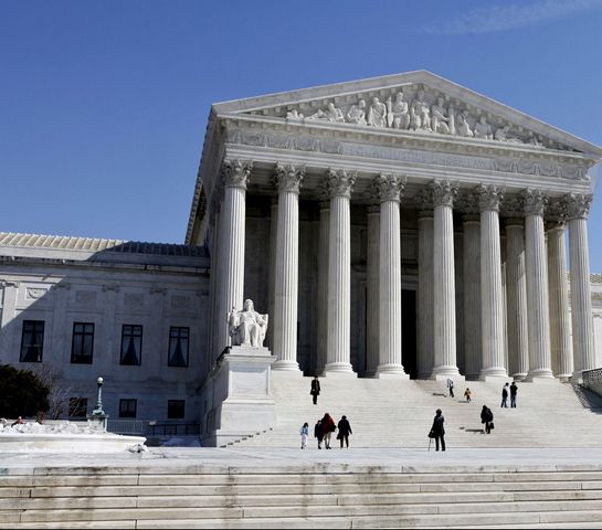 Juzgan si votantes deben  mostrar ciudadan&iacute;a