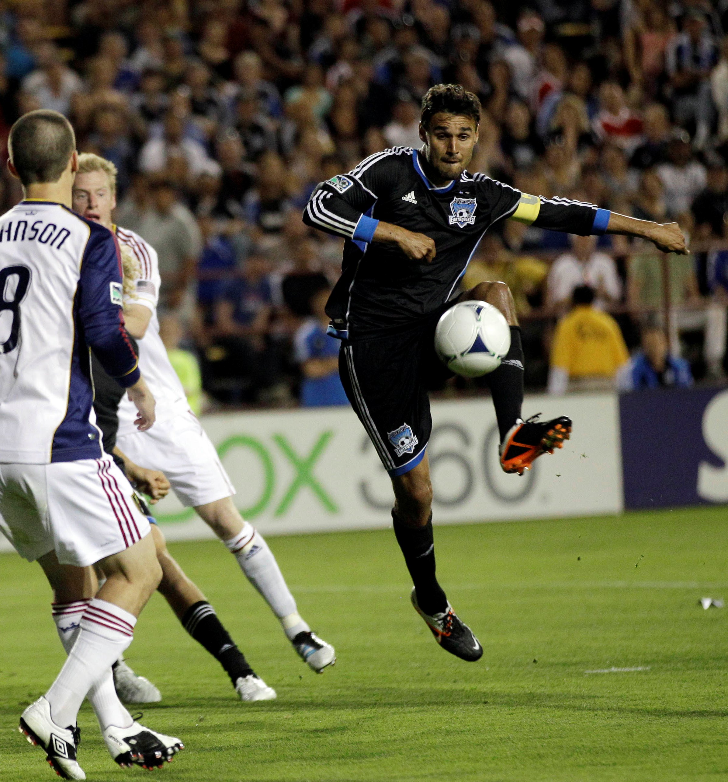 Sounders, un punto de nueve