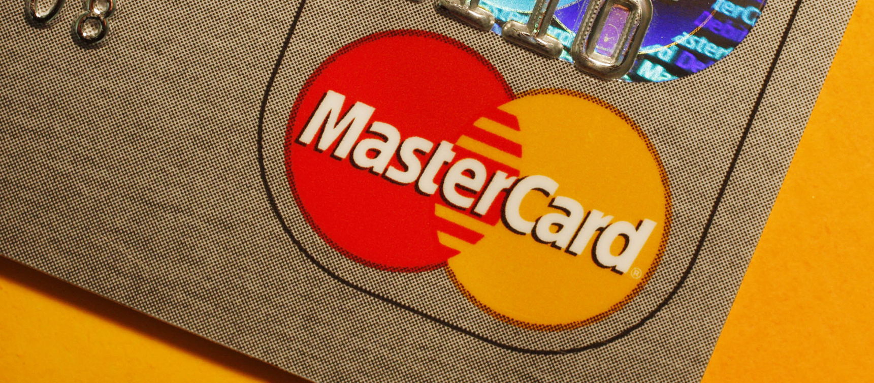 Exija que le bajen el inter&eacute;s a sus tarjetas de cr&eacute;dito