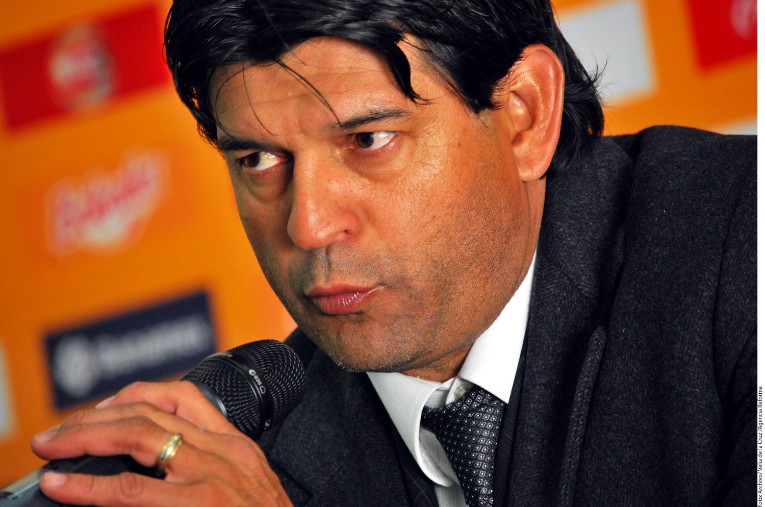 Confirman llegada de Cardozo al Toluca