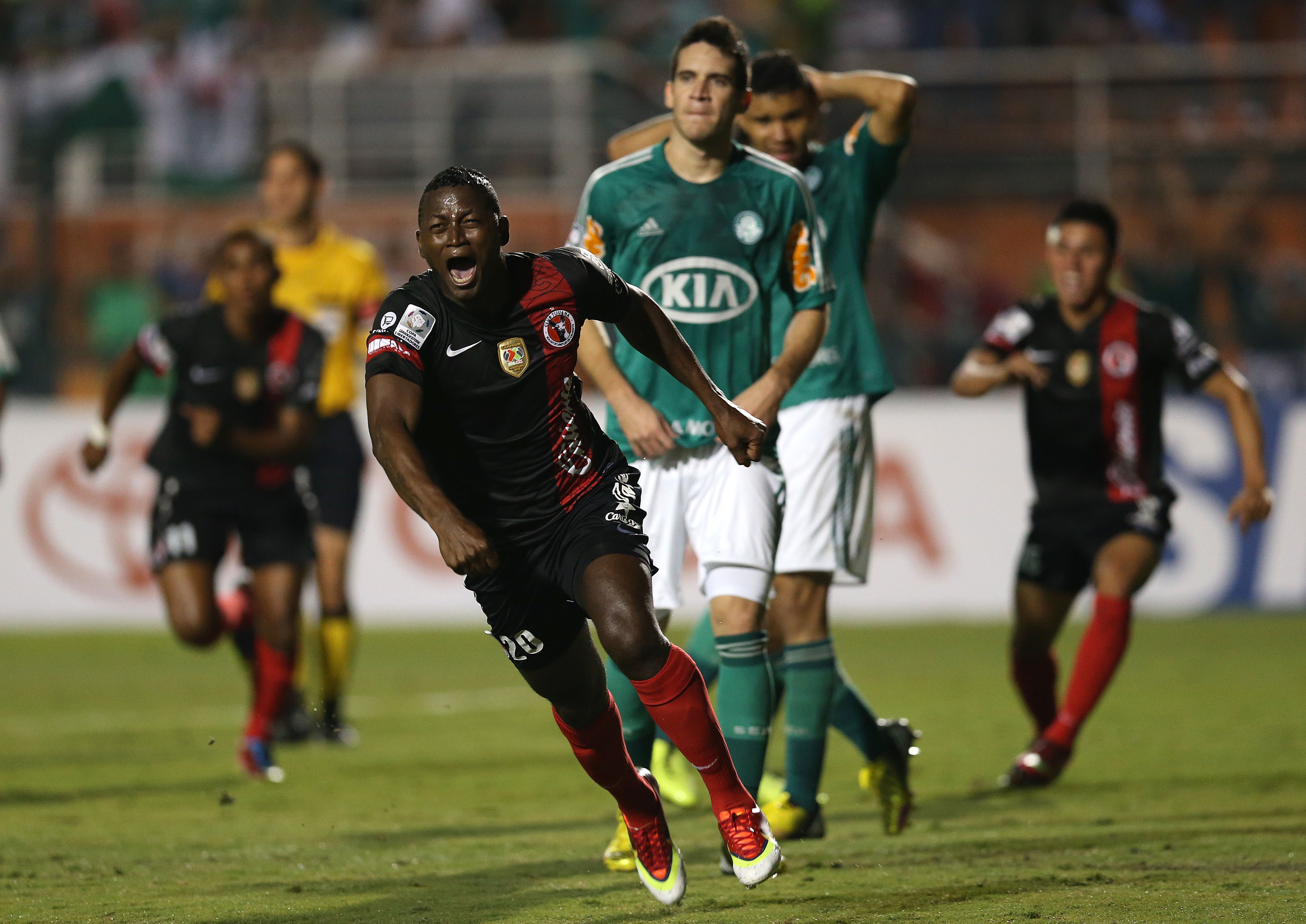 Tijuana avanza a cuartos en Libertadores