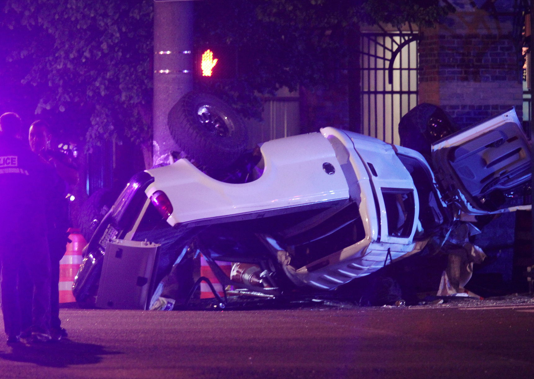 Una mujer result&oacute; gravemente herida despu&eacute;s de un accidente causado por camiones robados