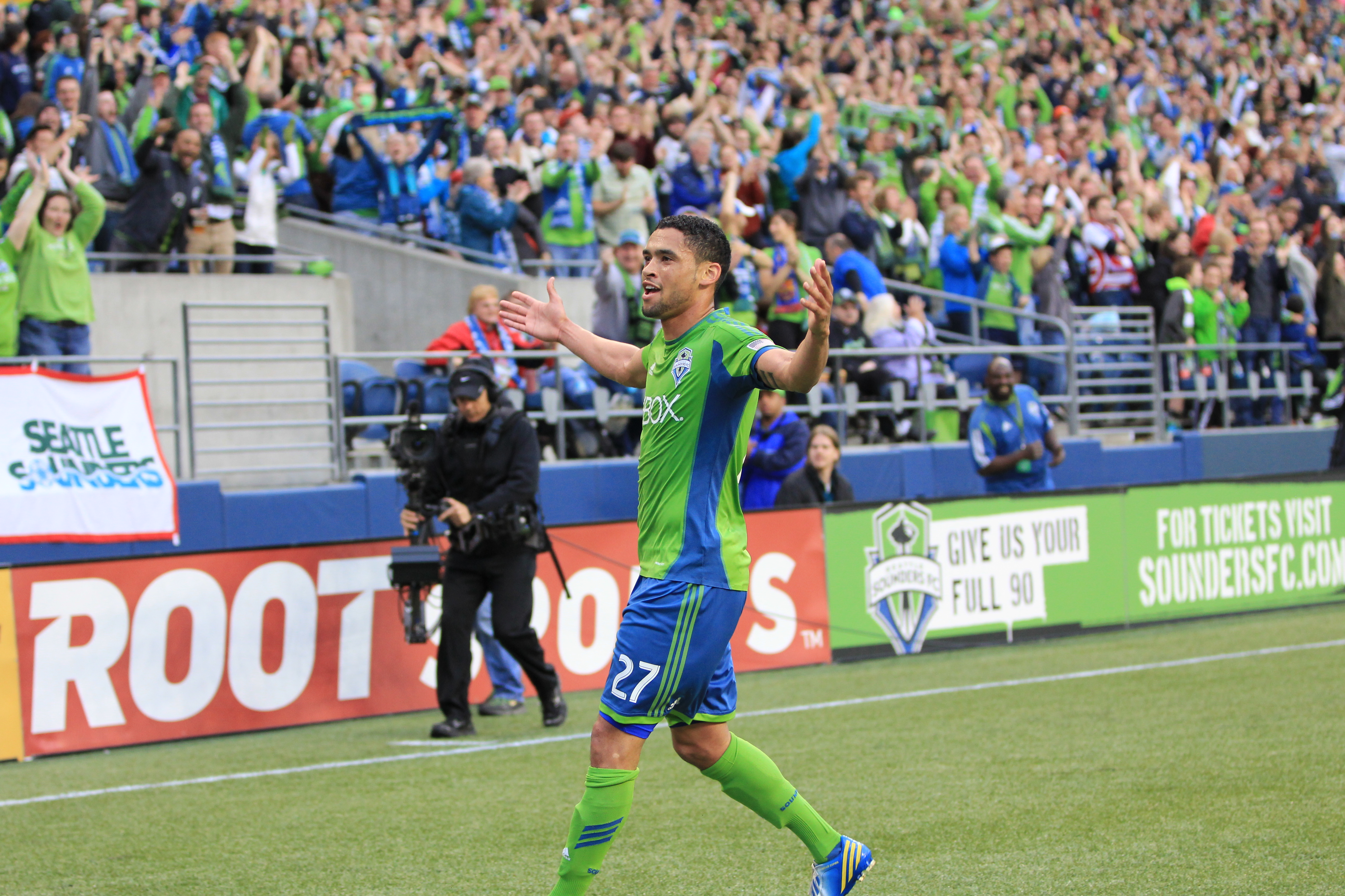 Sounders sorprende al Super Lider