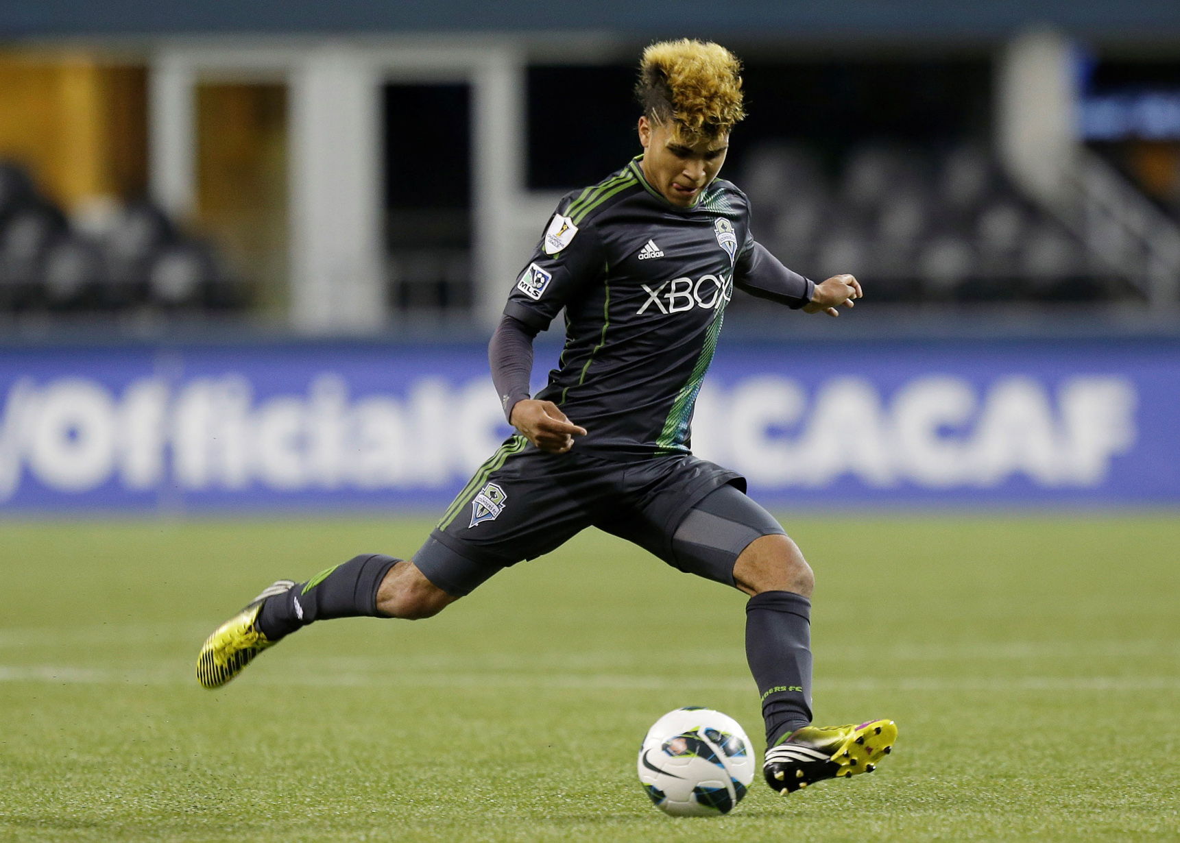 Yedlin jugar&aacute; en juego de estrellas