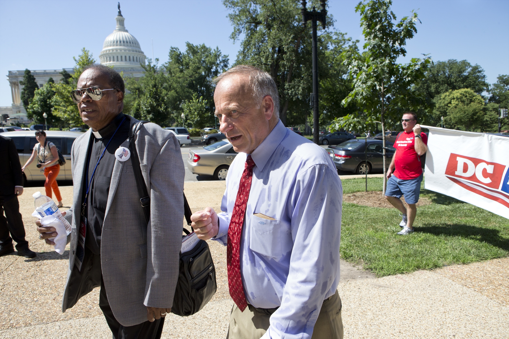 Casa Blanca lamenta ofensa de King a hispanos