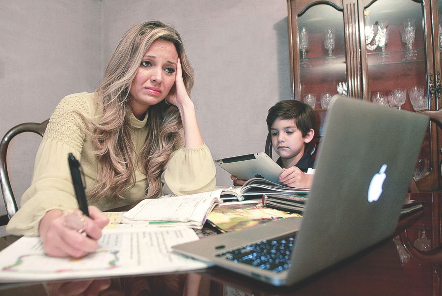 Ay&uacute;dalos, NO hagas su tarea