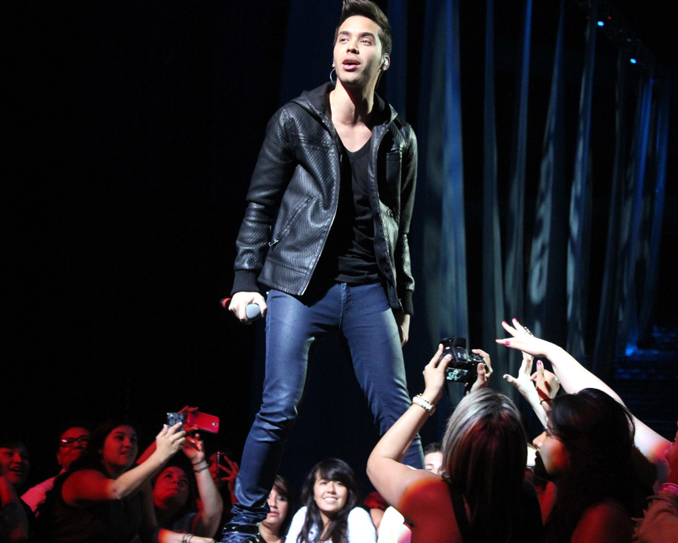 Prince Royce inicia etapa con nueva disquera